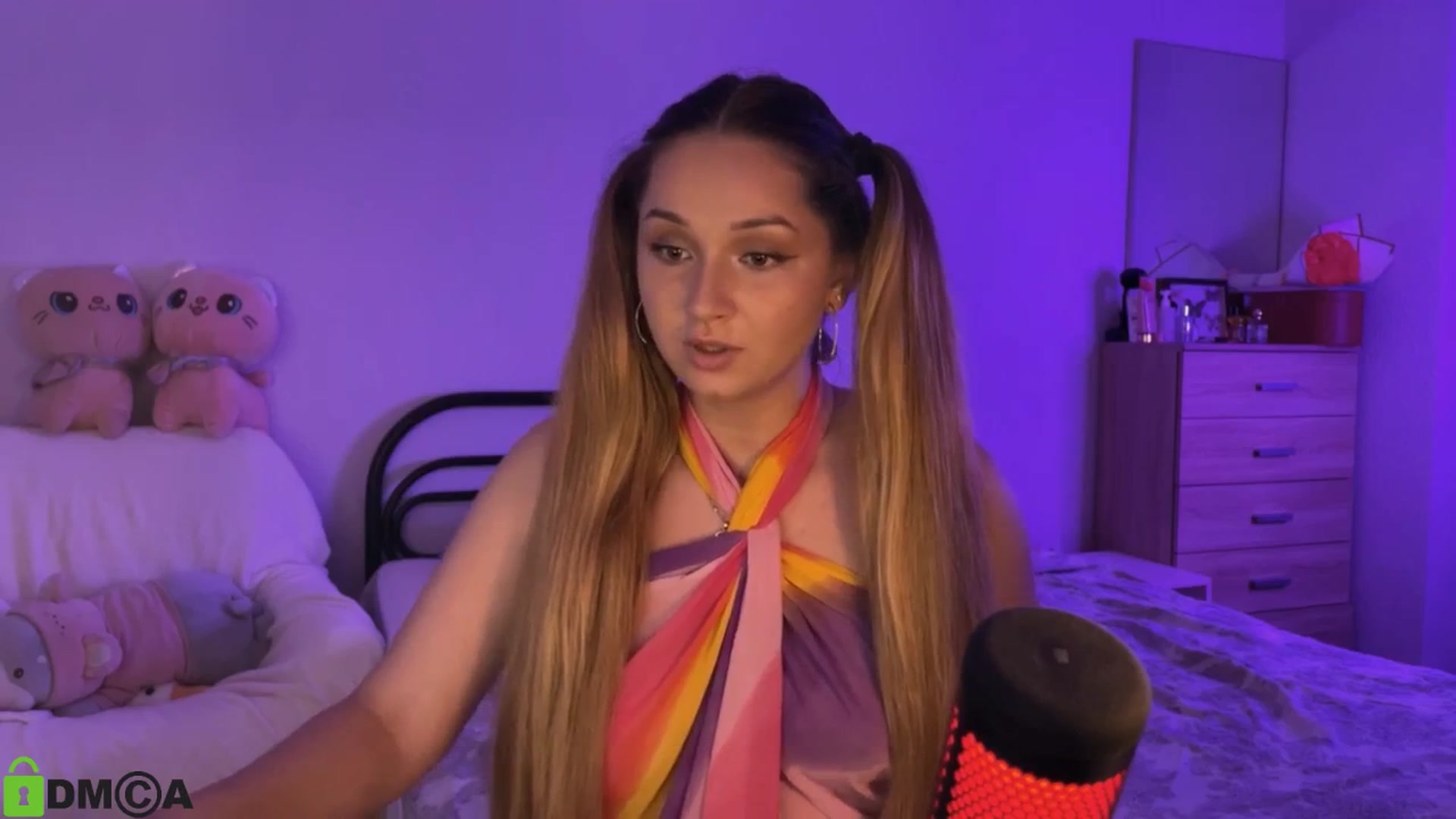 Gallery image thumbnail from MEDIA_'s myfreecams stream on, 08/15/2025, 18:08 image 11 of 20