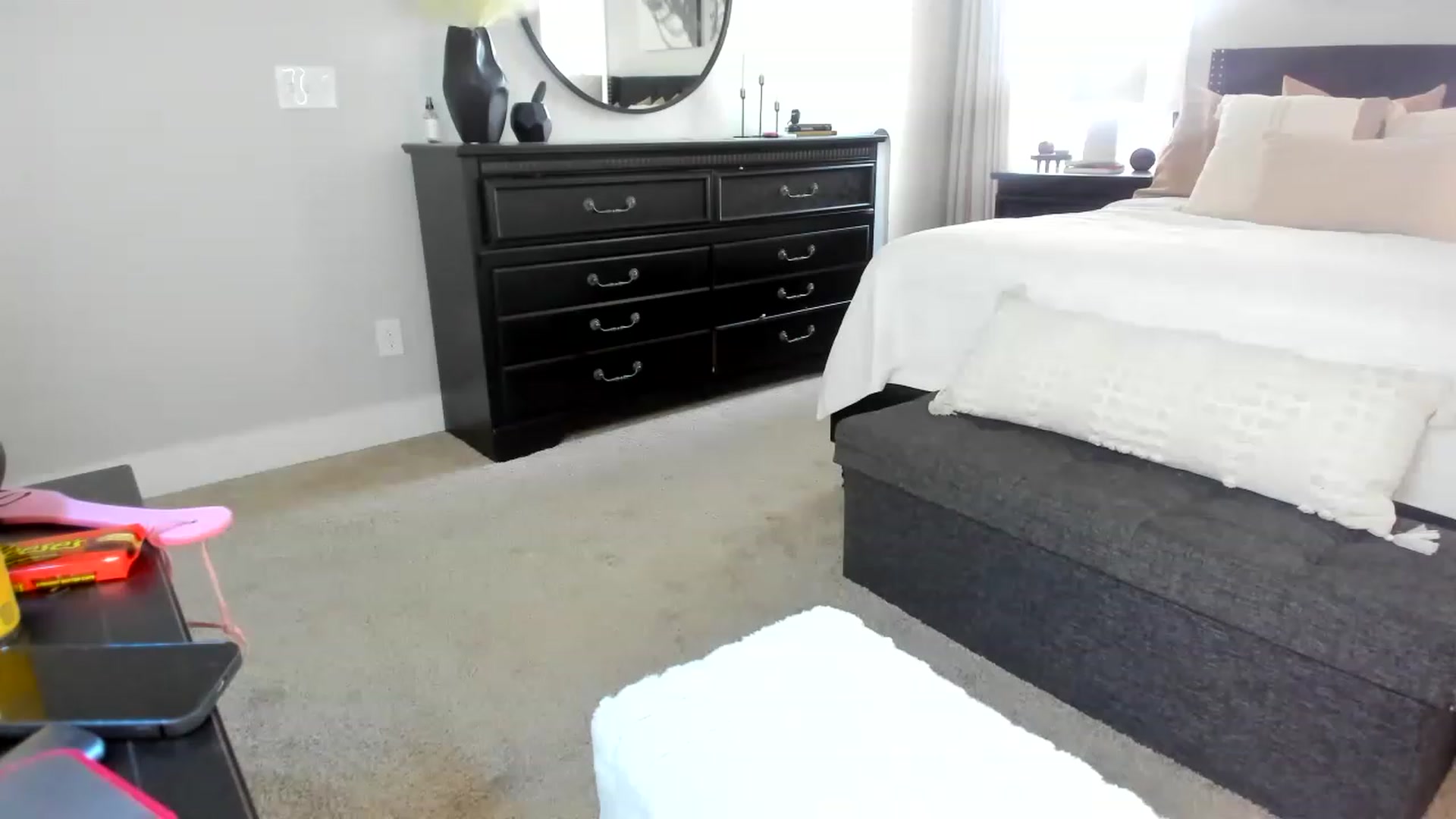 Gallery image thumbnail from MFCCamModel's myfreecams stream on, 11/14/2022, 22:36 image 16 of 20
