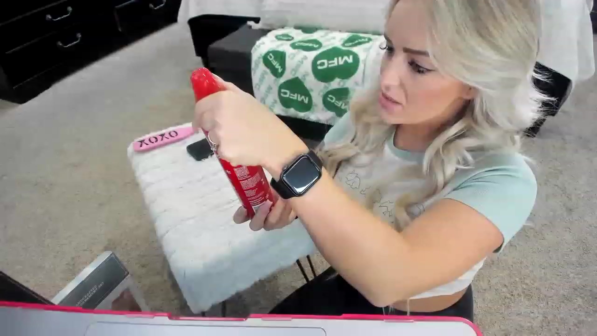 Gallery image thumbnail from MFCCamModel's myfreecams stream on, 11/21/2022, 21:58 image 6 of 20