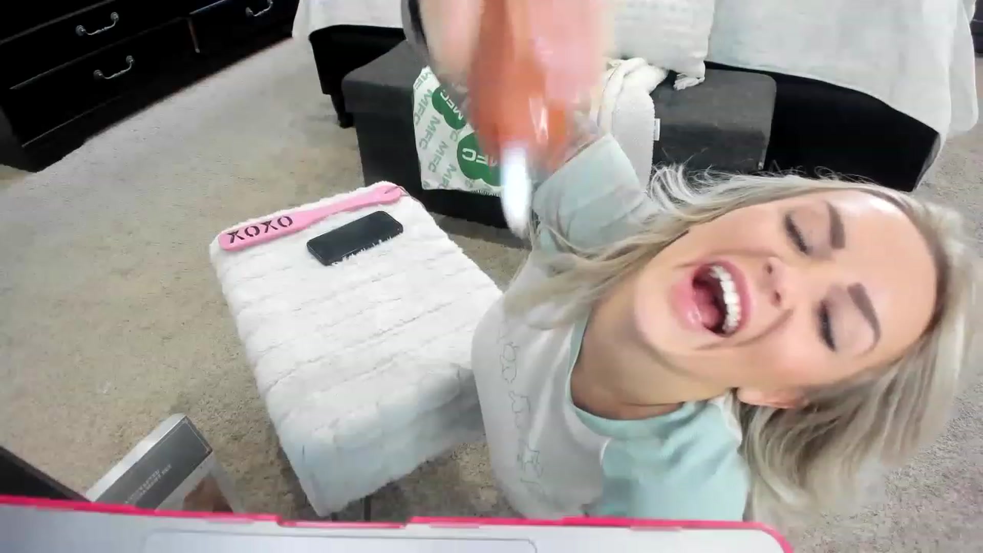 Gallery image thumbnail from MFCCamModel's myfreecams stream on, 11/21/2022, 21:58 image 5 of 20