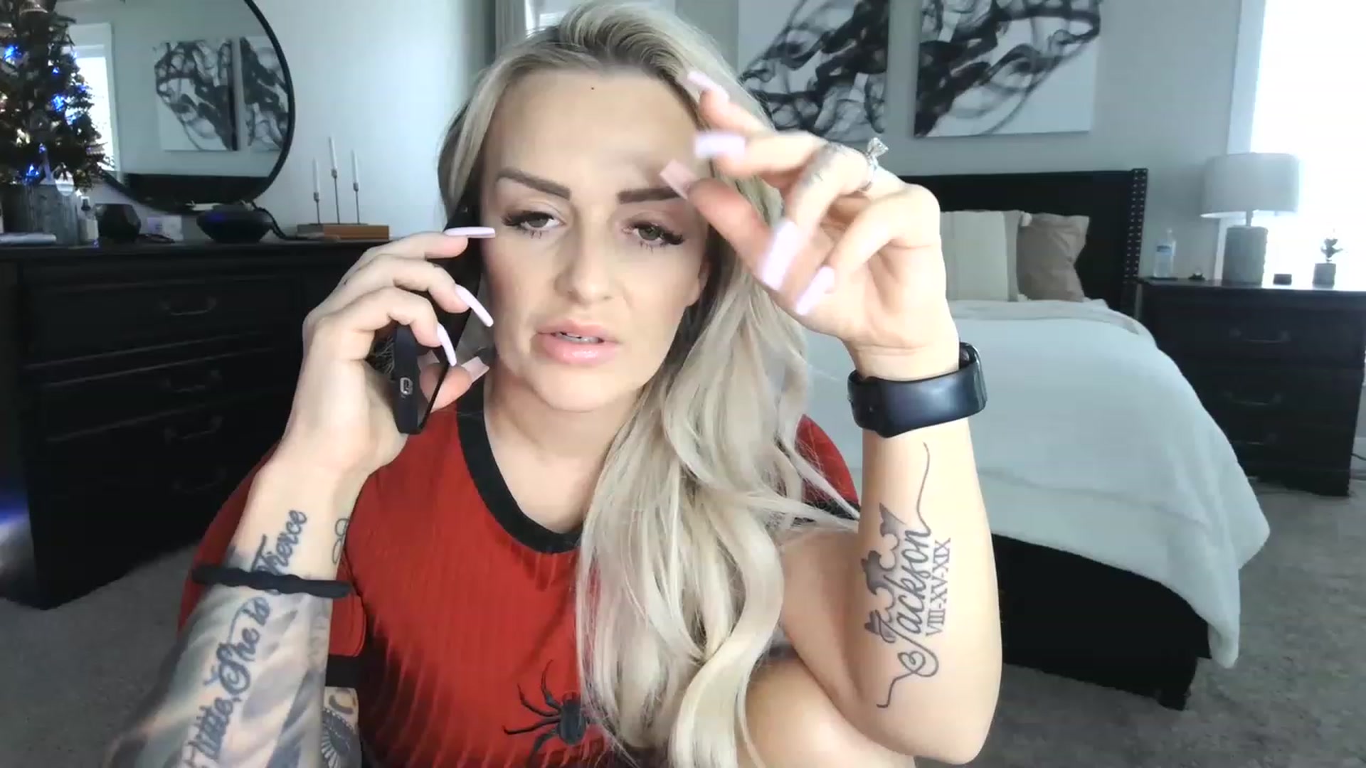 Gallery image thumbnail from MFCCamModel's myfreecams stream on, 12/04/2022, 22:11 image 2 of 20