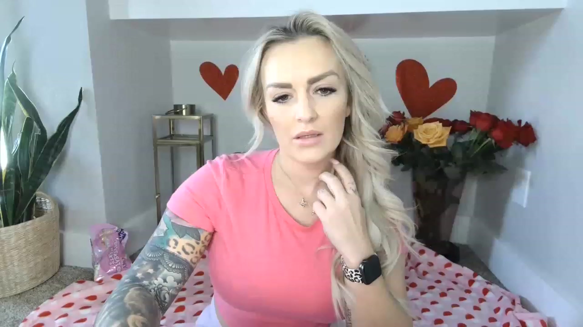 Gallery image thumbnail from MFCCamModel's myfreecams stream on, 01/15/2023, 21:49 image 1 of 20