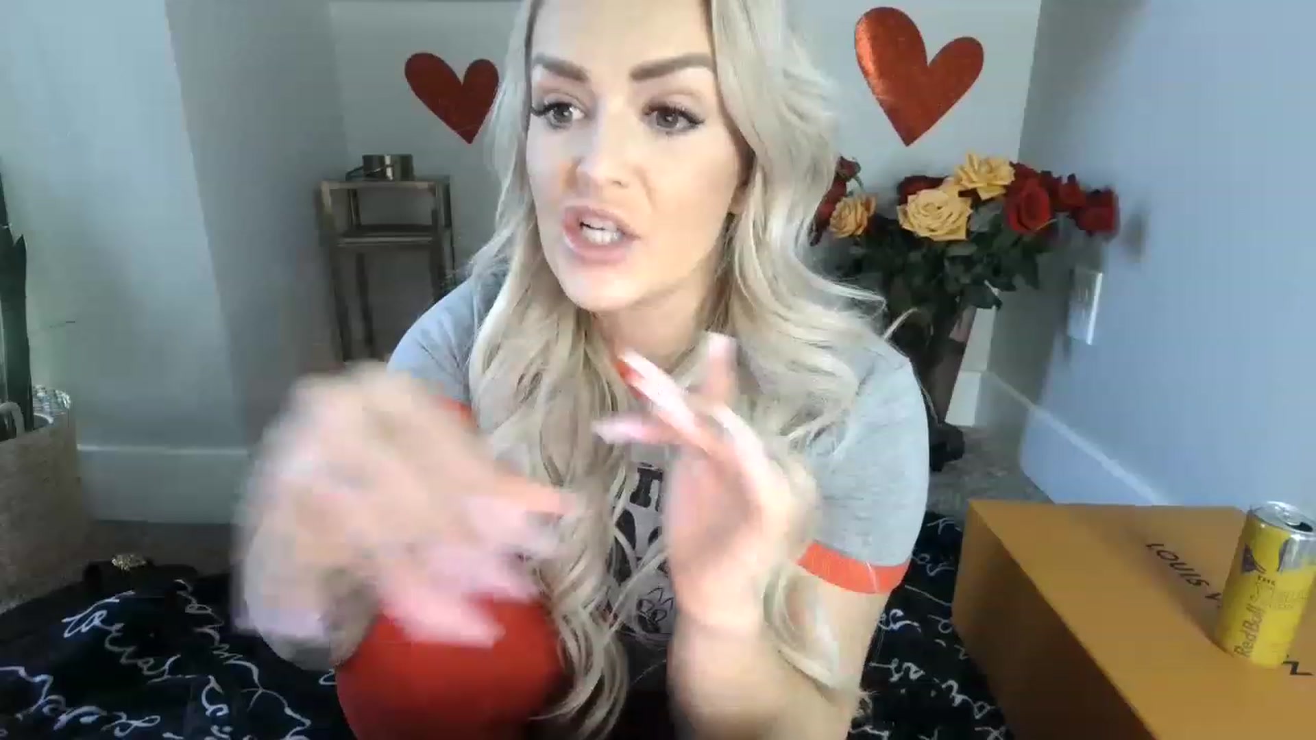 Gallery image thumbnail from MFCCamModel's myfreecams stream on, 01/17/2023, 23:00 image 13 of 20