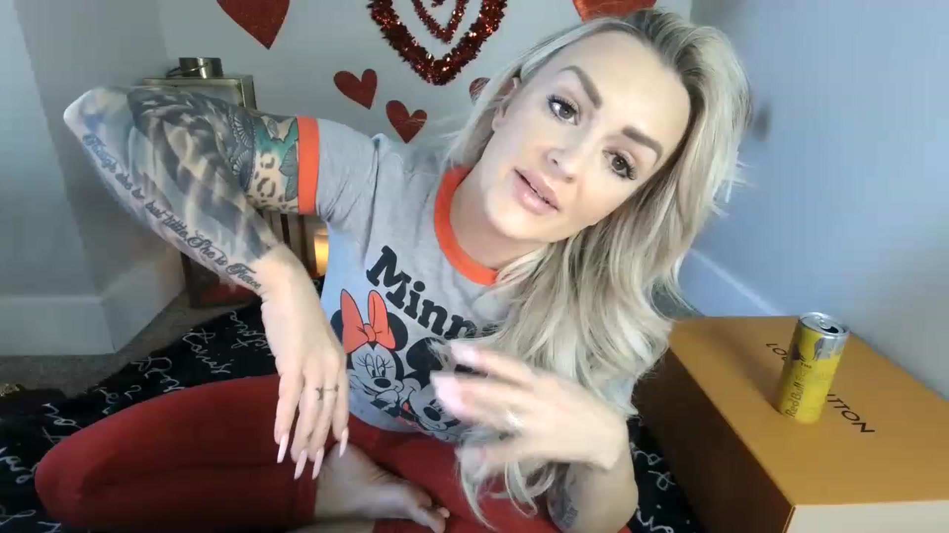 Gallery image thumbnail from MFCCamModel's myfreecams stream on, 01/17/2023, 23:00 image 9 of 20