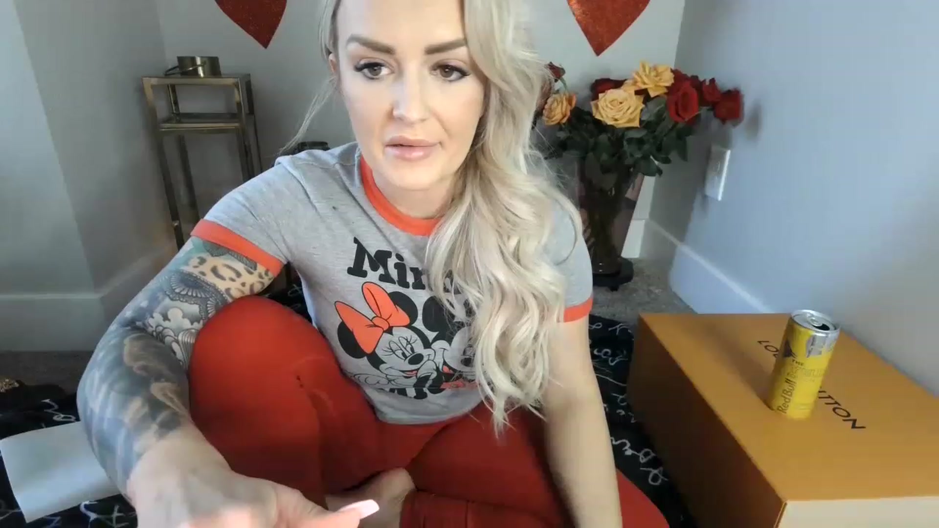 Gallery image thumbnail from MFCCamModel's myfreecams stream on, 01/17/2023, 23:00 image 8 of 20