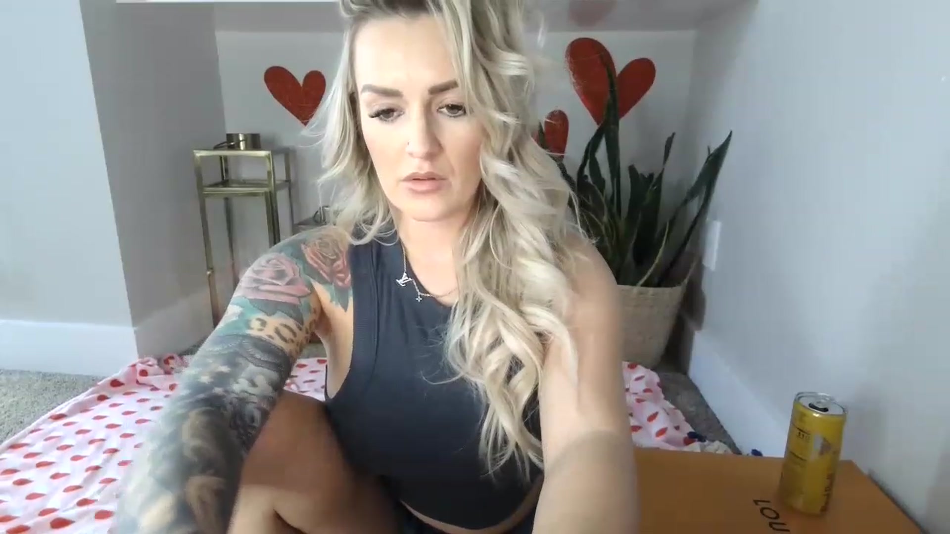 Gallery image thumbnail from MFCCamModel's myfreecams stream on, 01/19/2023, 22:02 image 7 of 20