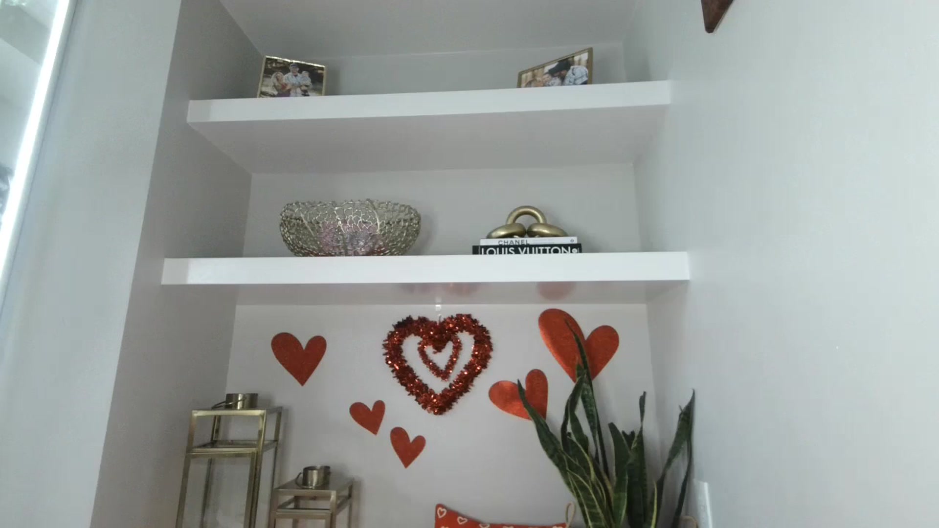 Gallery image thumbnail from MFCCamModel's myfreecams stream on, 01/19/2023, 23:46 image 1 of 20
