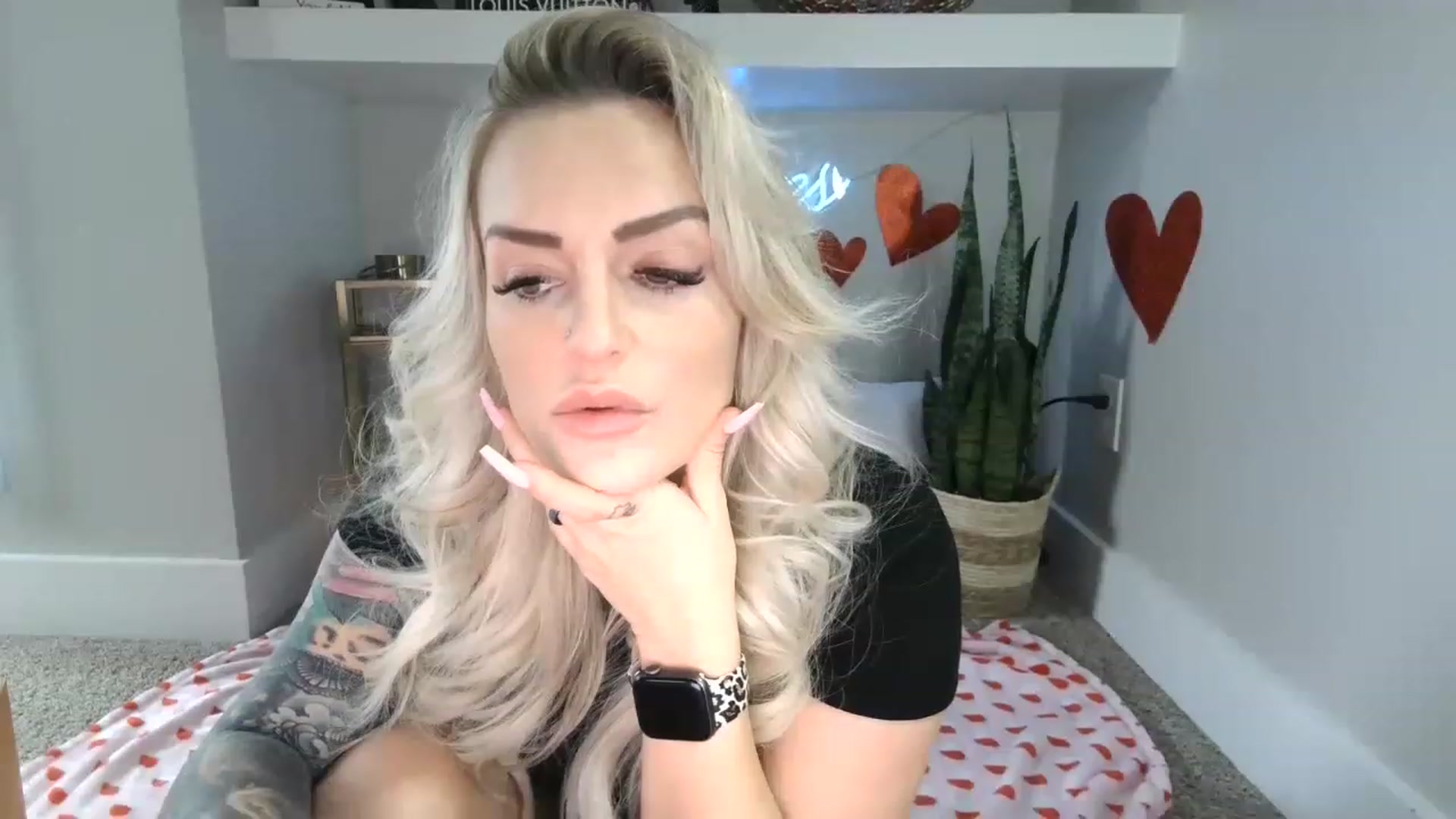 Gallery image thumbnail from MFCCamModel's myfreecams stream on, 01/31/2023, 22:51 image 20 of 20