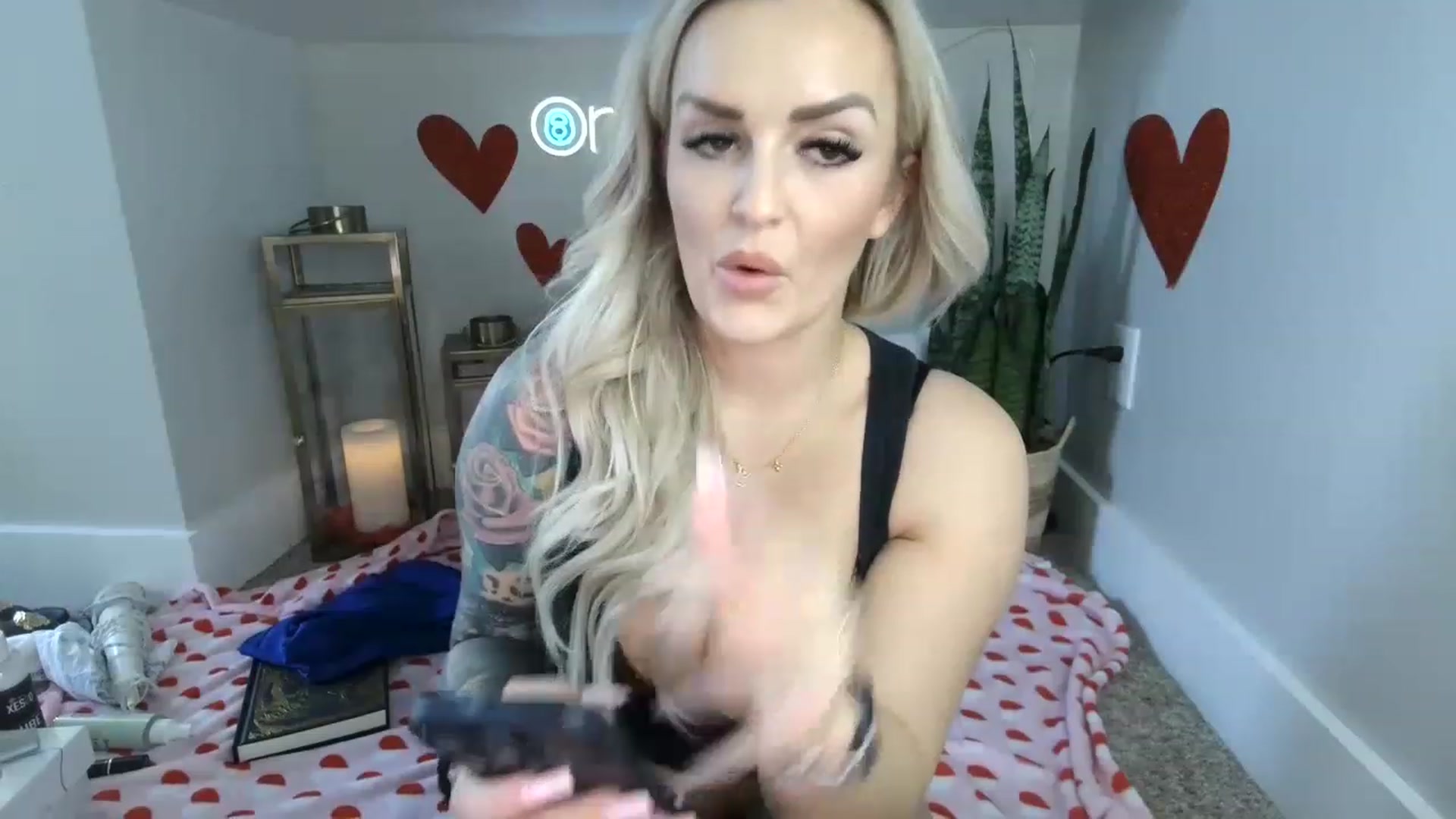 Gallery image thumbnail from MFCCamModel's myfreecams stream on, 02/03/2023, 22:25 image 12 of 20