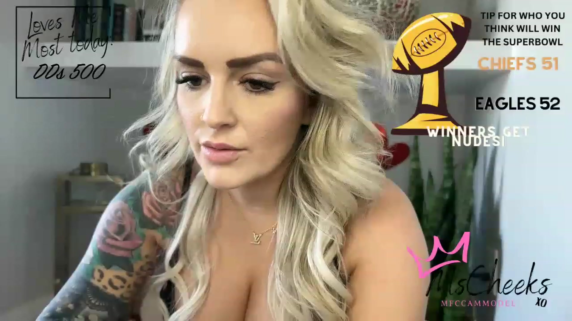 Gallery image thumbnail from MFCCamModel's myfreecams stream on, 02/12/2023, 20:54 image 17 of 20