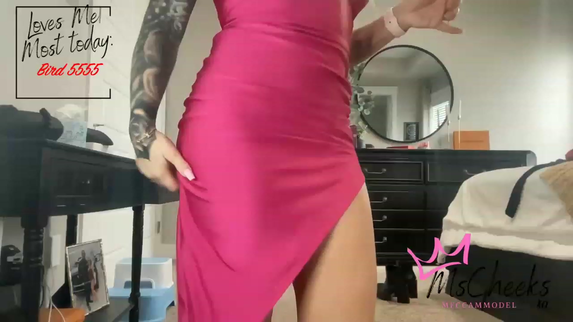 Gallery image thumbnail from MFCCamModel's myfreecams stream on, 02/14/2023, 22:26 image 17 of 20