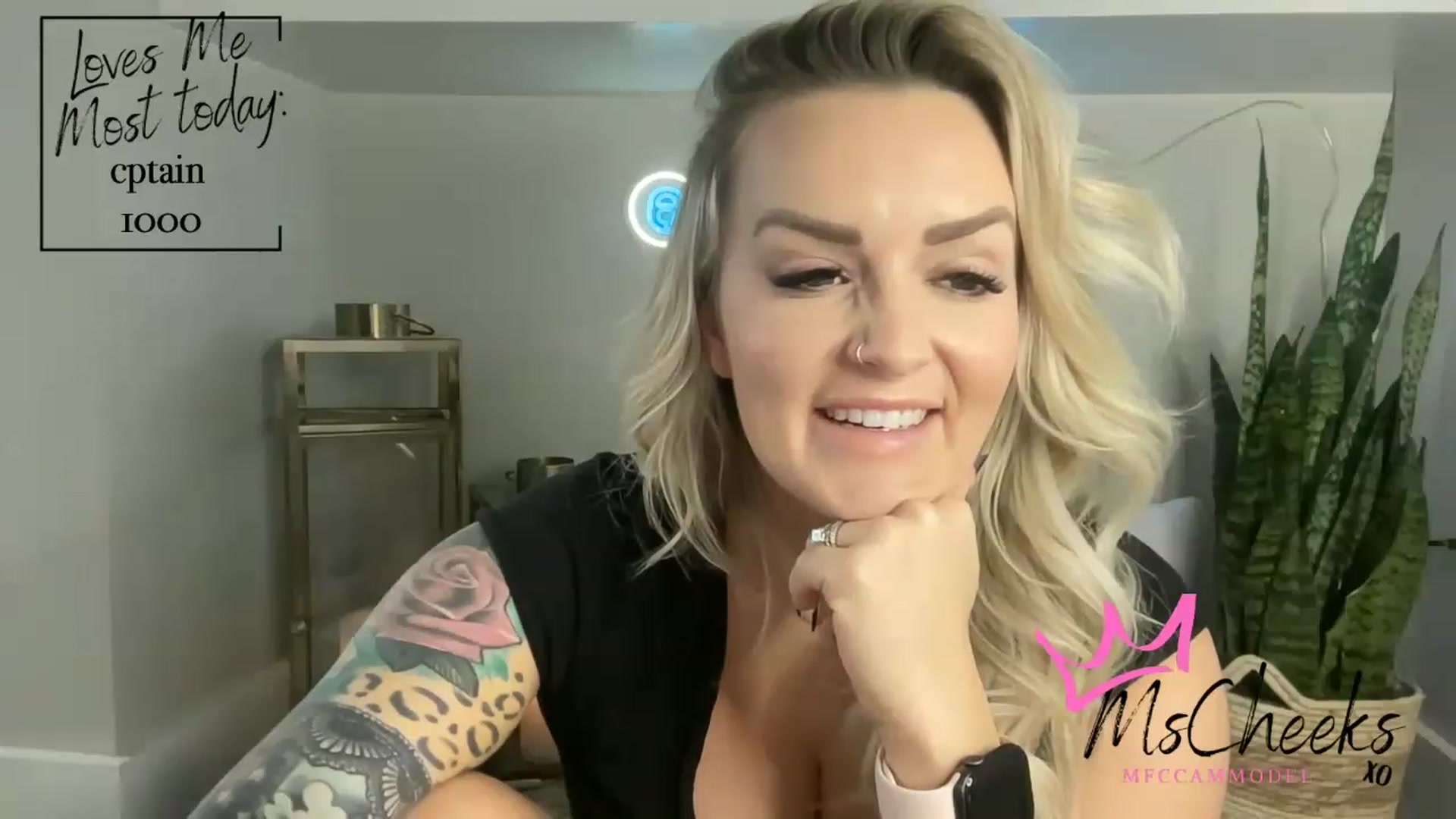 Gallery image thumbnail from MFCCamModel's myfreecams stream on, 02/23/2023, 24:36 image 20 of 20