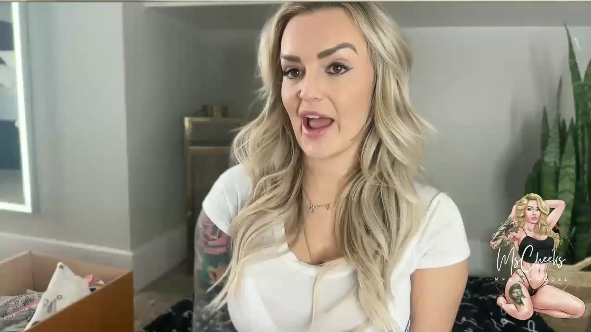 Gallery image thumbnail from MFCCamModel's myfreecams stream on, 03/12/2023, 21:10 image 9 of 20