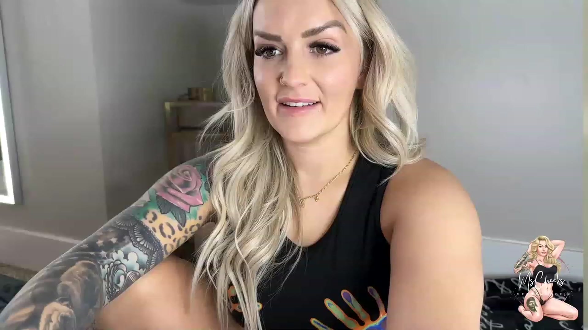 Gallery image thumbnail from MFCCamModel's myfreecams stream on, 03/22/2023, 22:27 image 3 of 20