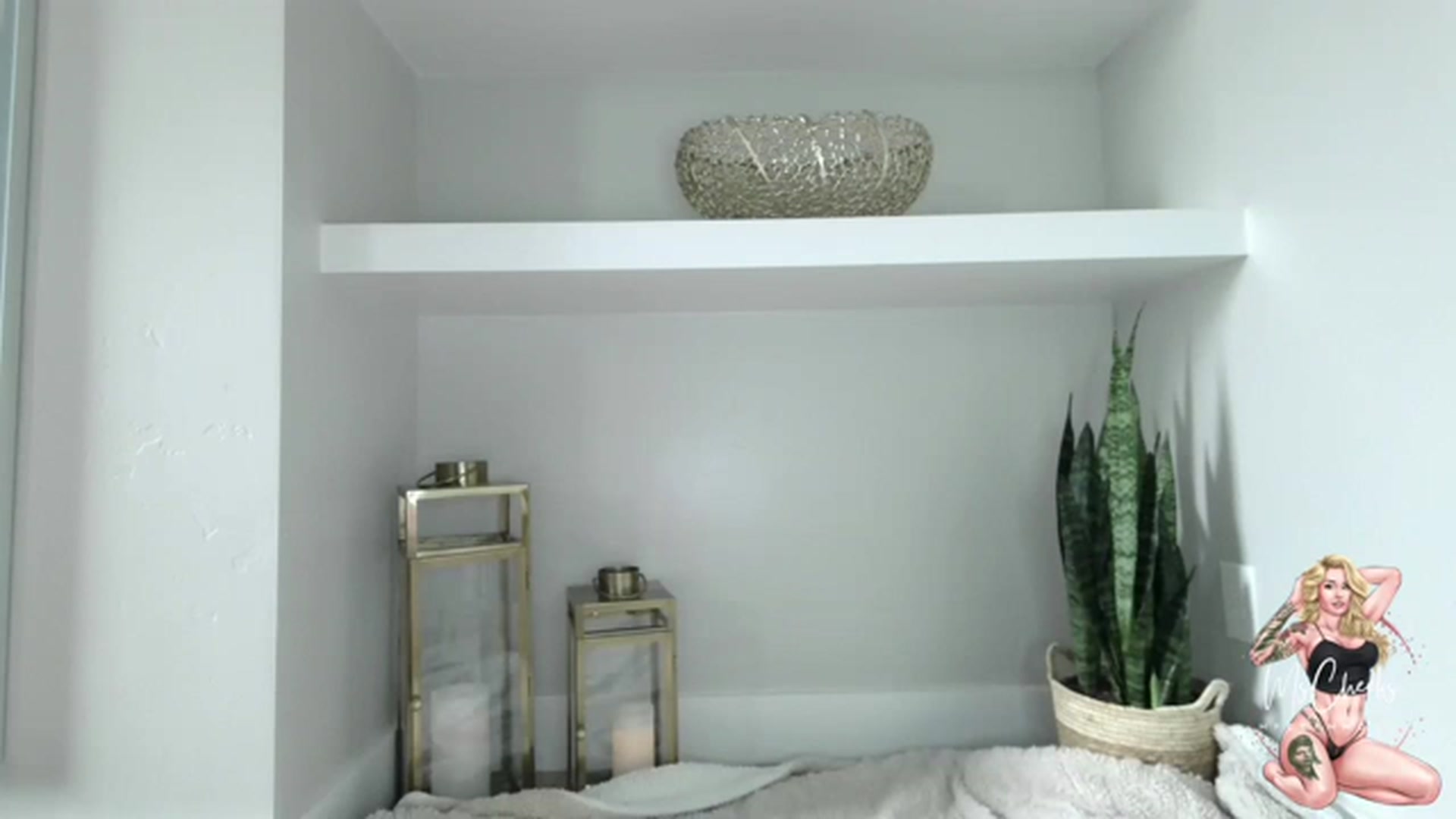 Gallery image thumbnail from MFCCamModel's myfreecams stream on, 04/19/2023, 24:02 image 4 of 20