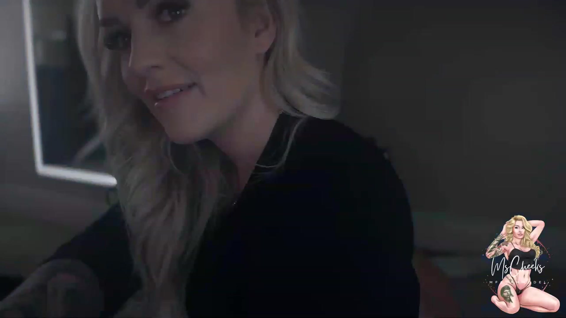 Gallery image thumbnail from MFCCamModel's myfreecams stream on, 04/20/2023, 22:19 image 4 of 20