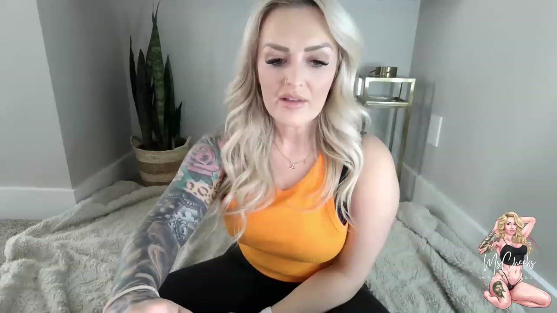 Gallery image thumbnail from MFCCamModel's myfreecams stream on, 04/21/2023, 22:31 image 4 of 20