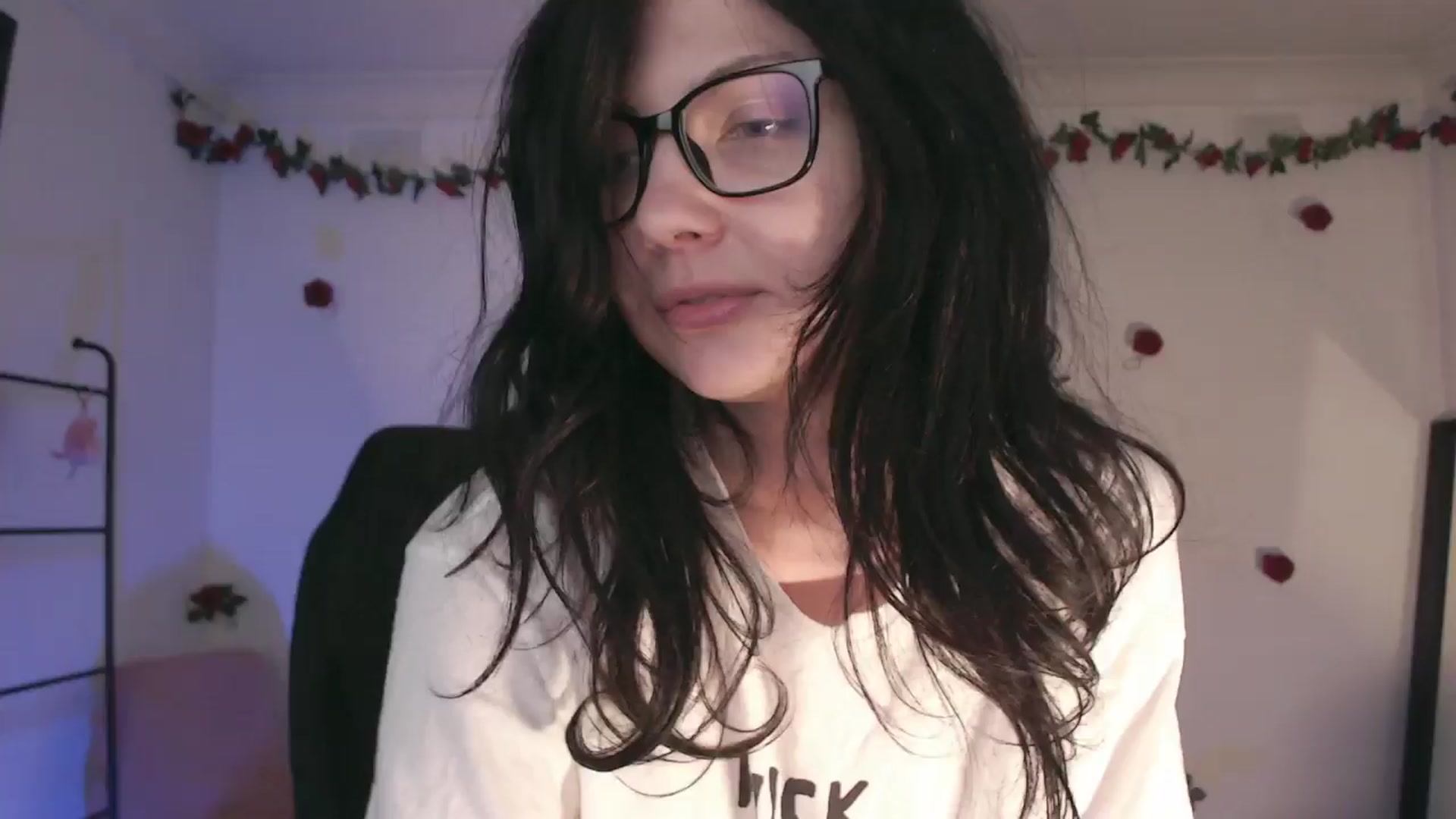 Gallery image thumbnail from MFCsurvivor's myfreecams stream on, 03/22/2024, 04:50 image 7 of 20
