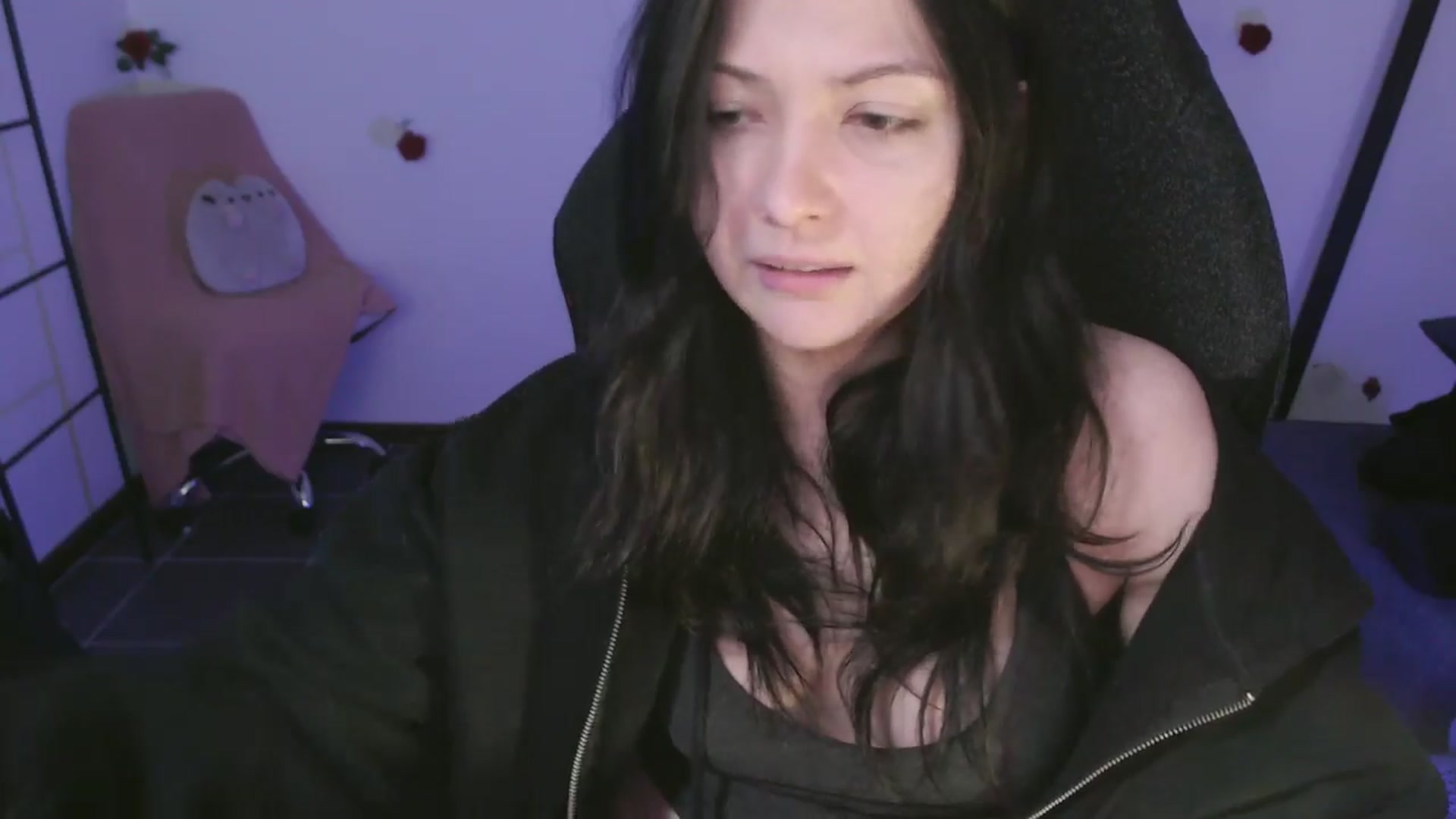 Gallery image thumbnail from MFCsurvivor's myfreecams stream on, 03/24/2024, 03:07 image 4 of 20