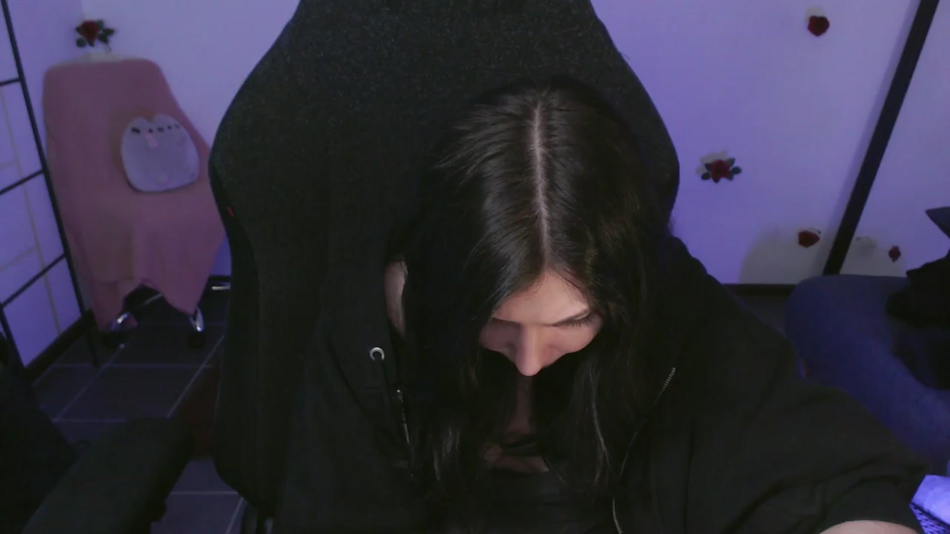 Gallery image thumbnail from MFCsurvivor's myfreecams stream on, 03/24/2024, 03:07 image 1 of 20