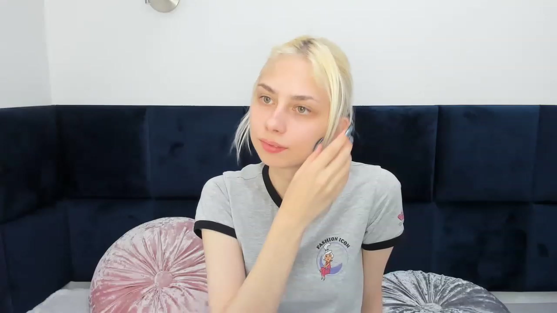 Gallery image thumbnail from MGhont's myfreecams stream on, 04/16/2023, 15:15 image 2 of 20