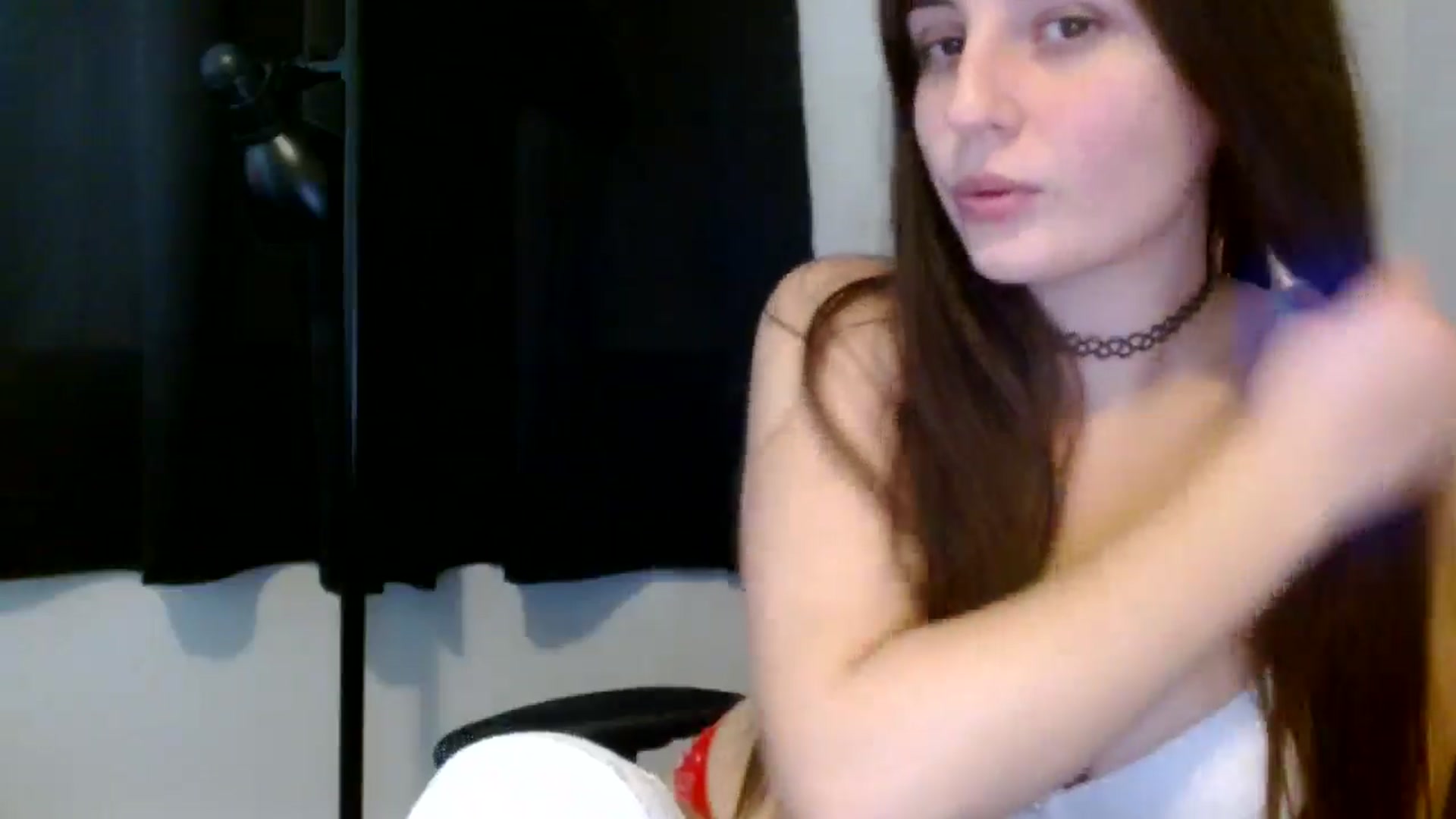 Gallery image thumbnail from MILFMikkiXO's myfreecams stream on, 11/28/2024, 19:14 image 8 of 20