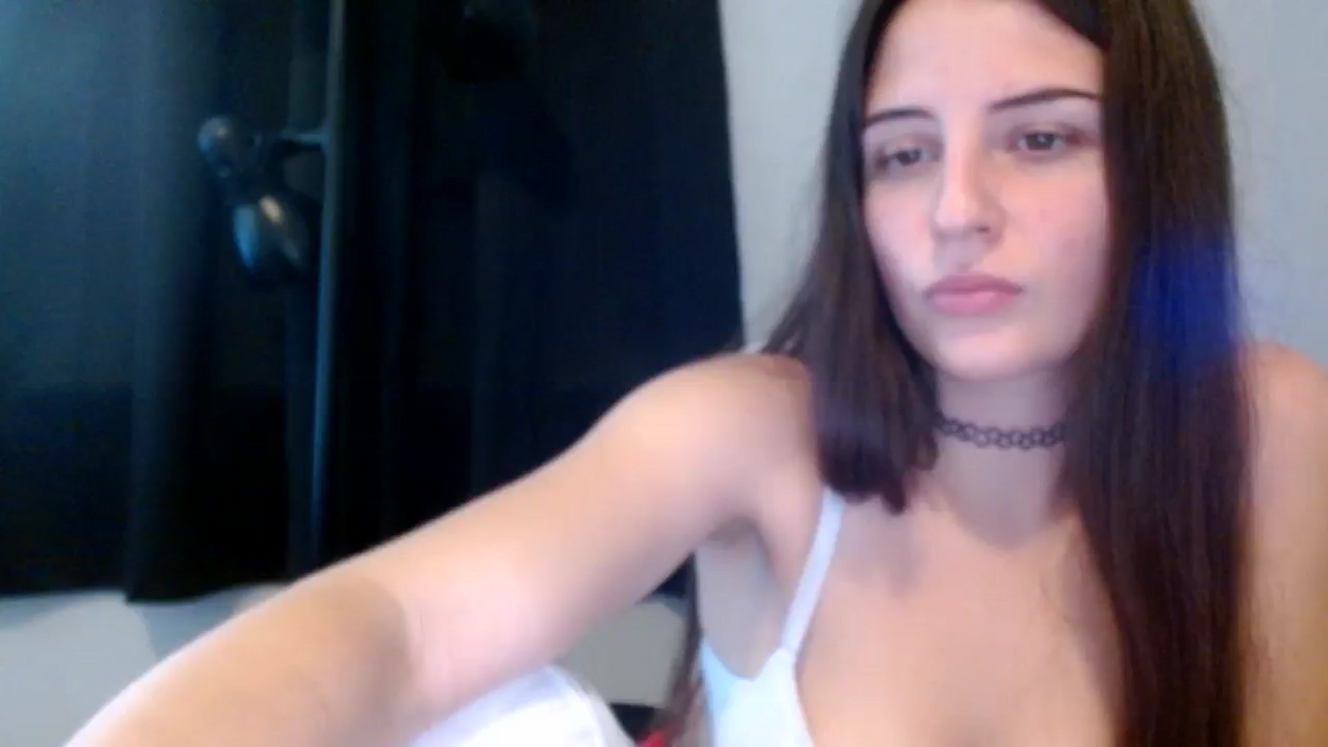 Gallery image thumbnail from MILFMikkiXO's myfreecams stream on, 11/28/2024, 19:14 image 10 of 20
