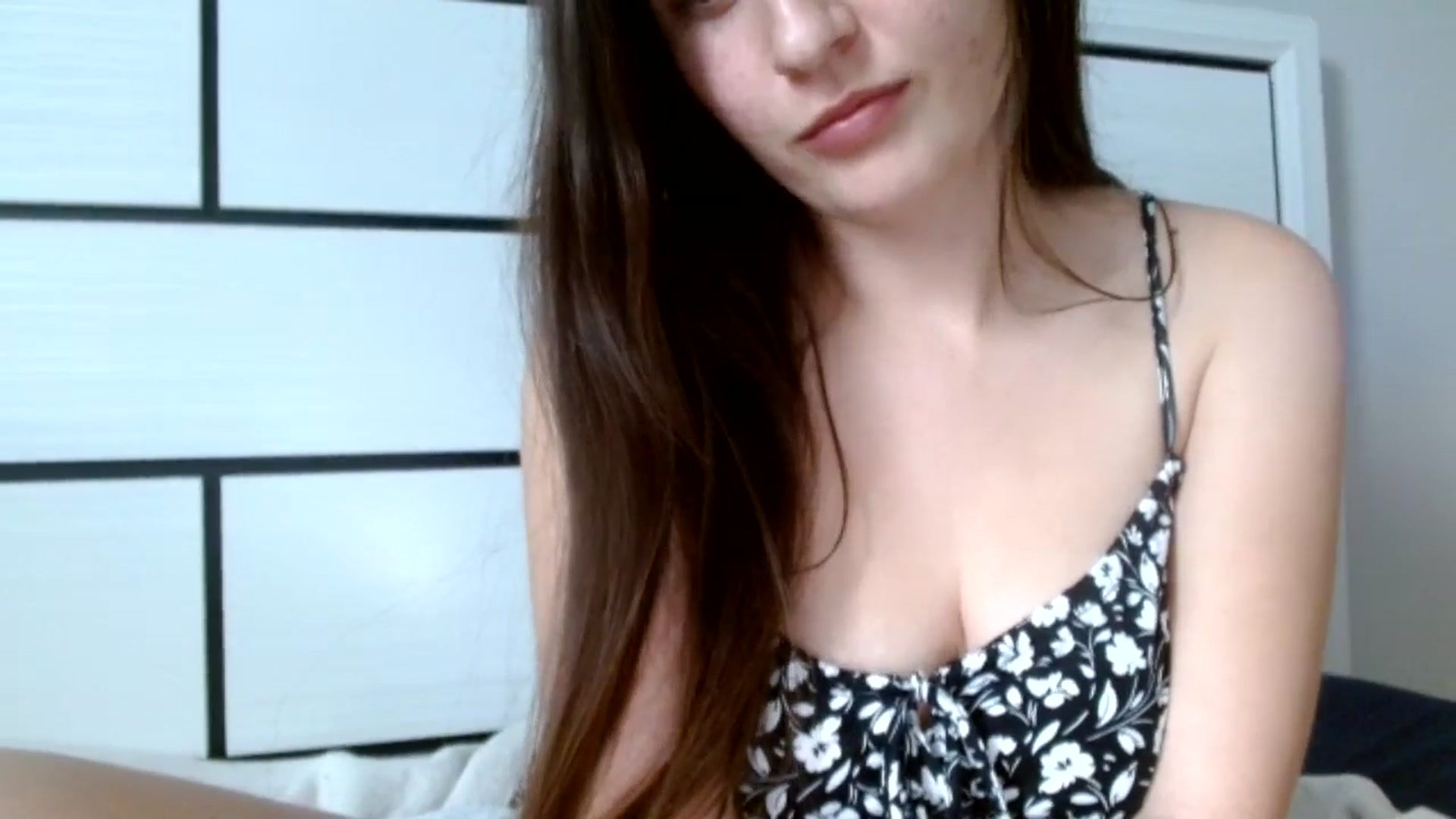 Gallery image thumbnail from MILFMikkiXO's myfreecams stream on, 12/05/2024, 20:37 image 5 of 20