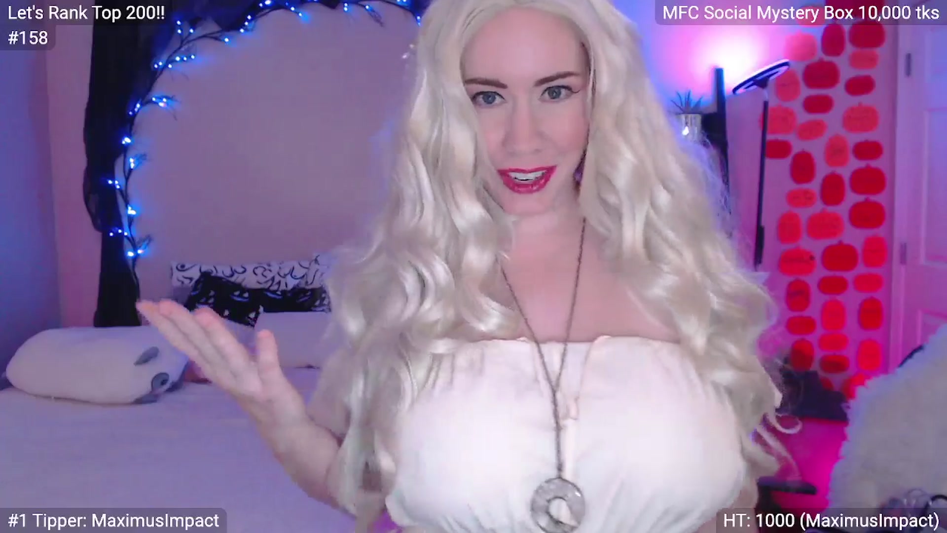 Gallery image thumbnail from MILFMorganRed's myfreecams stream on, 10/31/2025, 02:31 image 4 of 20