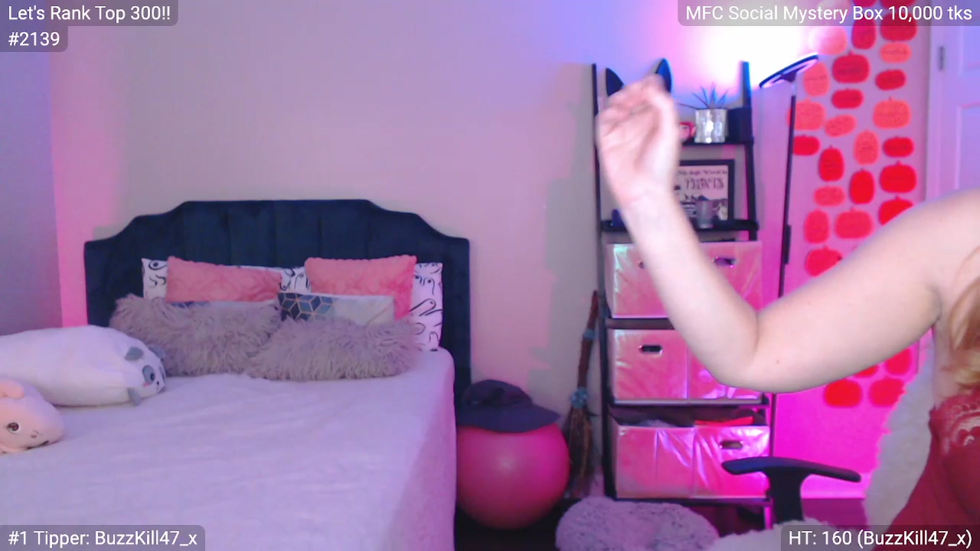 Gallery image thumbnail from MILFMorganRed's myfreecams stream on, 11/05/2025, 03:17 image 3 of 20