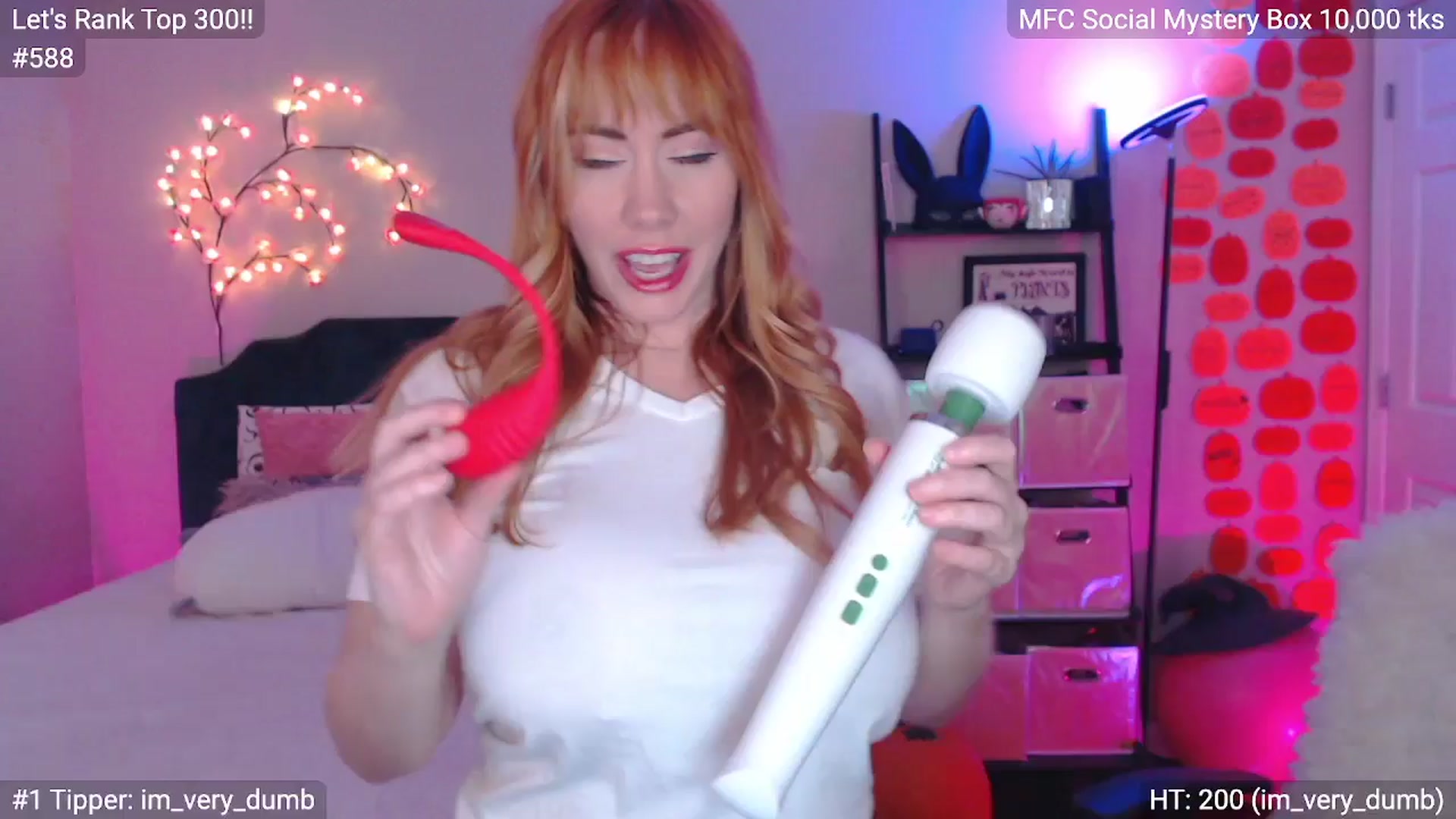 Gallery image thumbnail from MILFMorganRed's myfreecams stream on, 11/09/2025, 02:52 image 19 of 20