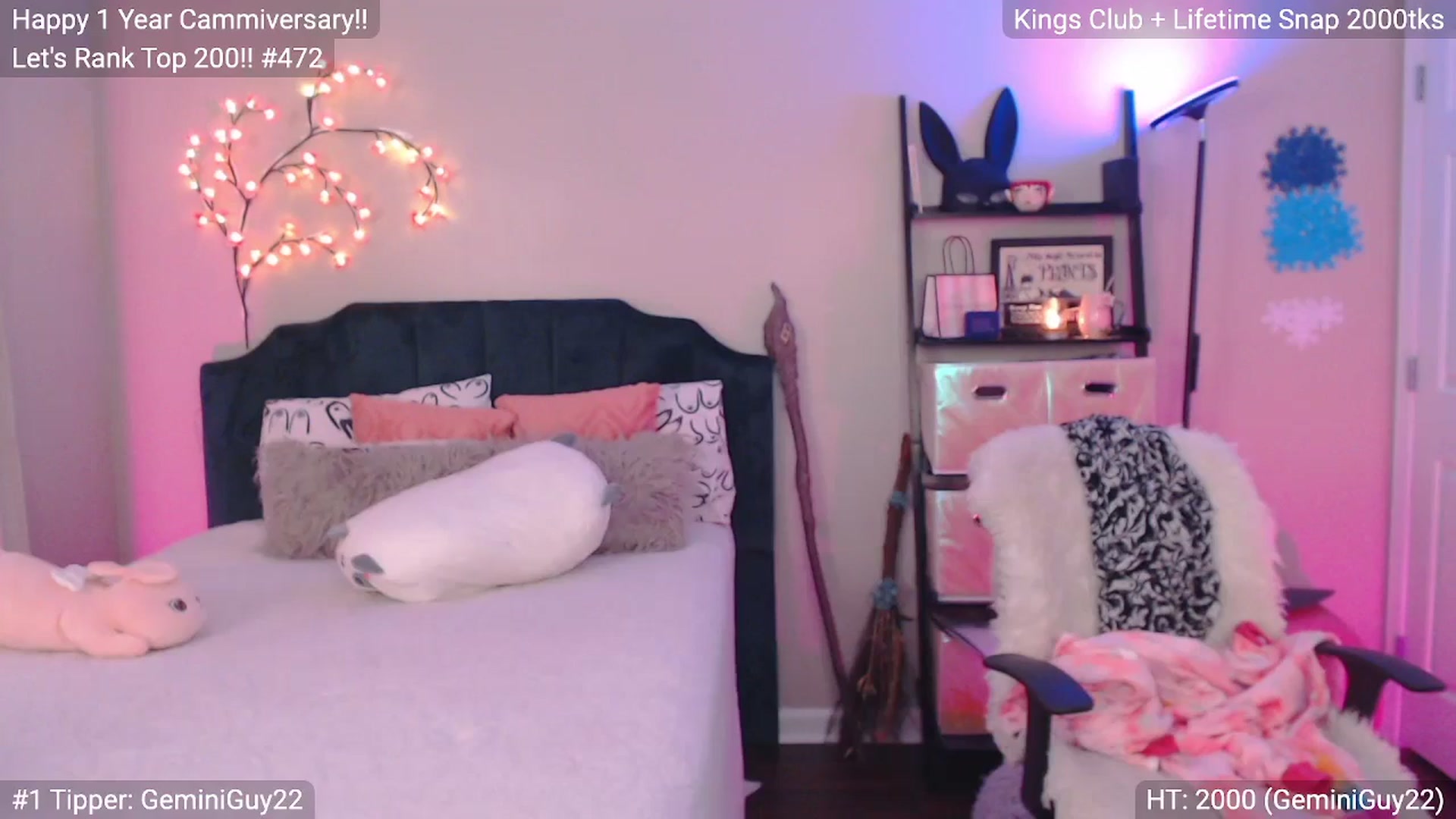 Gallery image thumbnail from MILFMorganRed's myfreecams stream on, 12/16/2025, 02:31 image 7 of 20