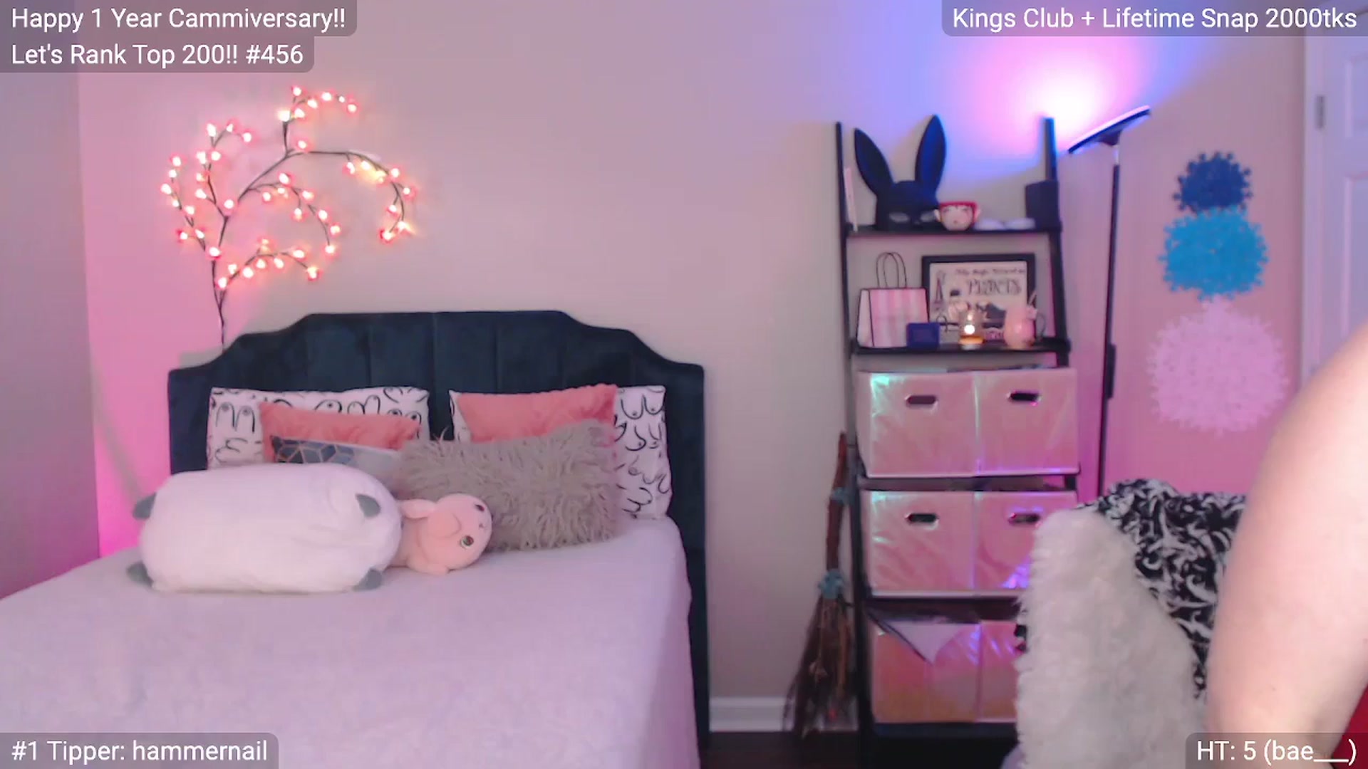 Gallery image thumbnail from MILFMorganRed's myfreecams stream on, 12/24/2025, 23:33 image 3 of 20