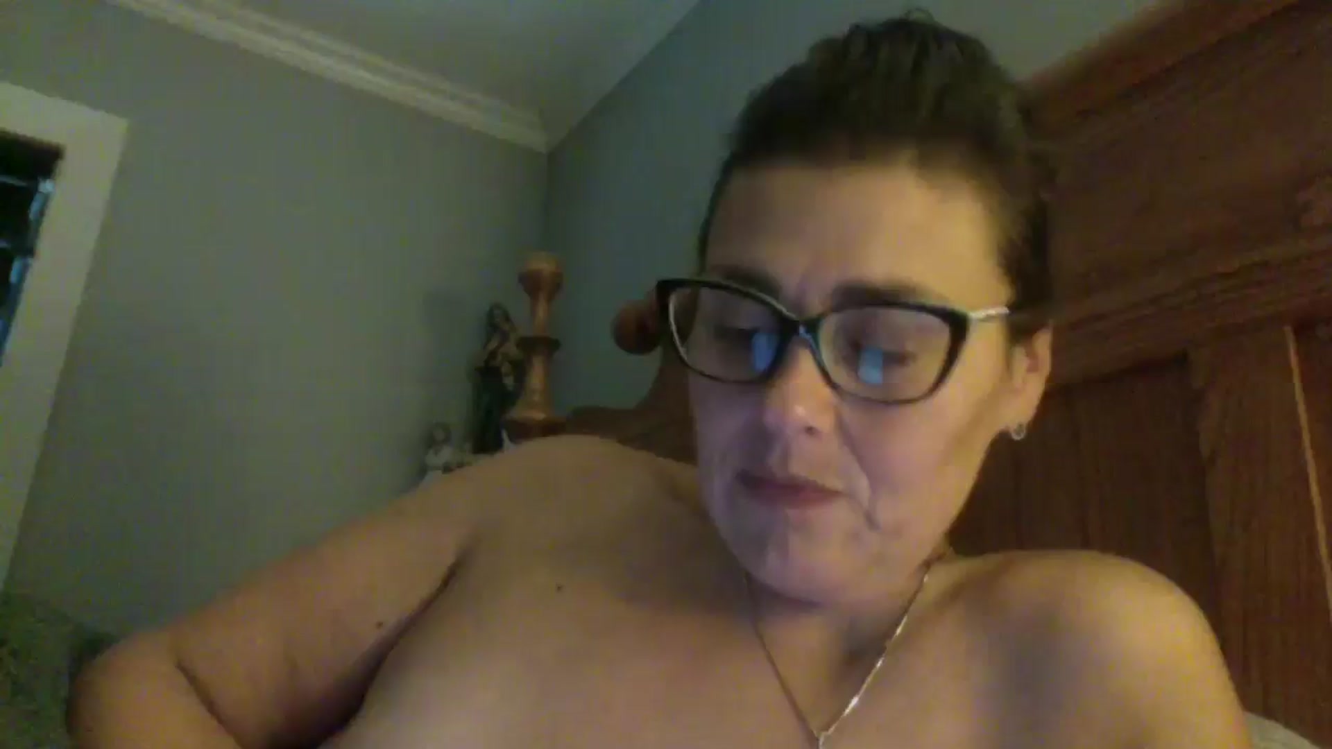 Gallery image thumbnail from MILF_Kori's myfreecams stream on, 05/13/2024, 18:43 image 2 of 20