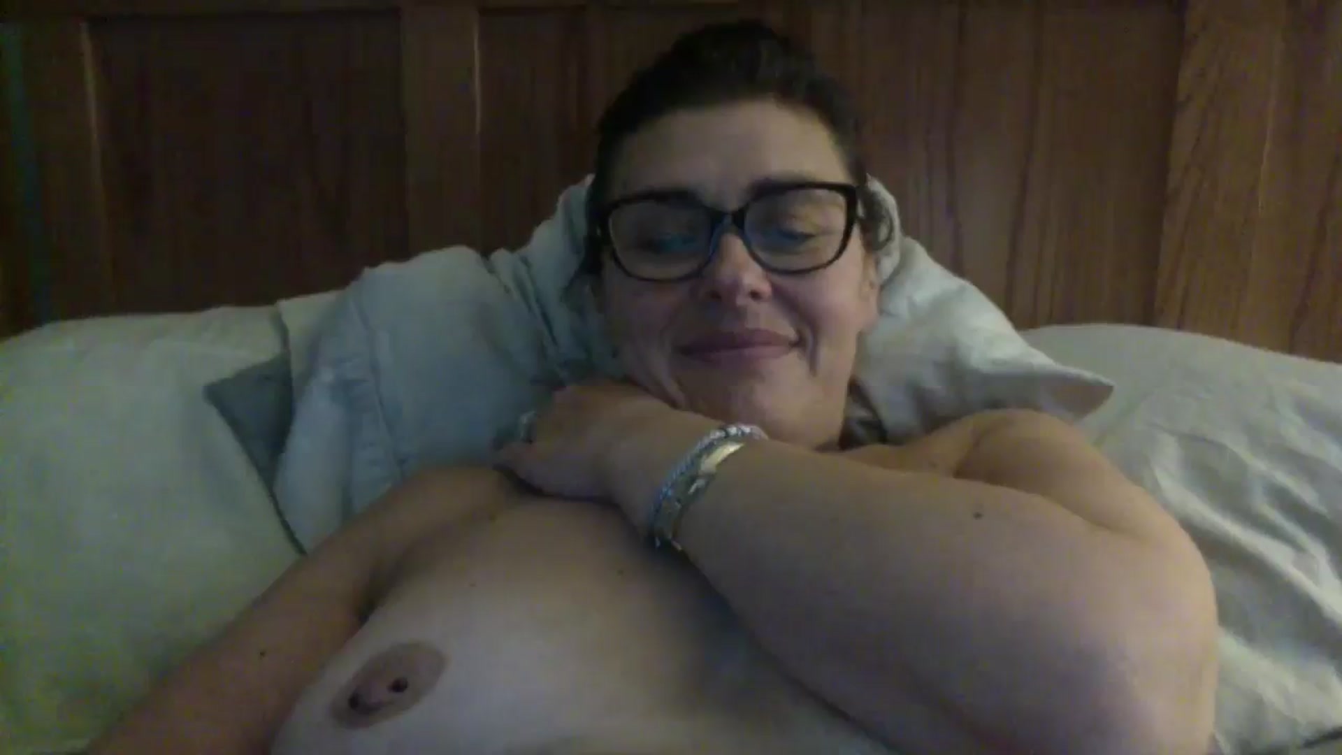 Gallery image thumbnail from MILF_Kori's myfreecams stream on, 05/13/2024, 18:43 image 19 of 20
