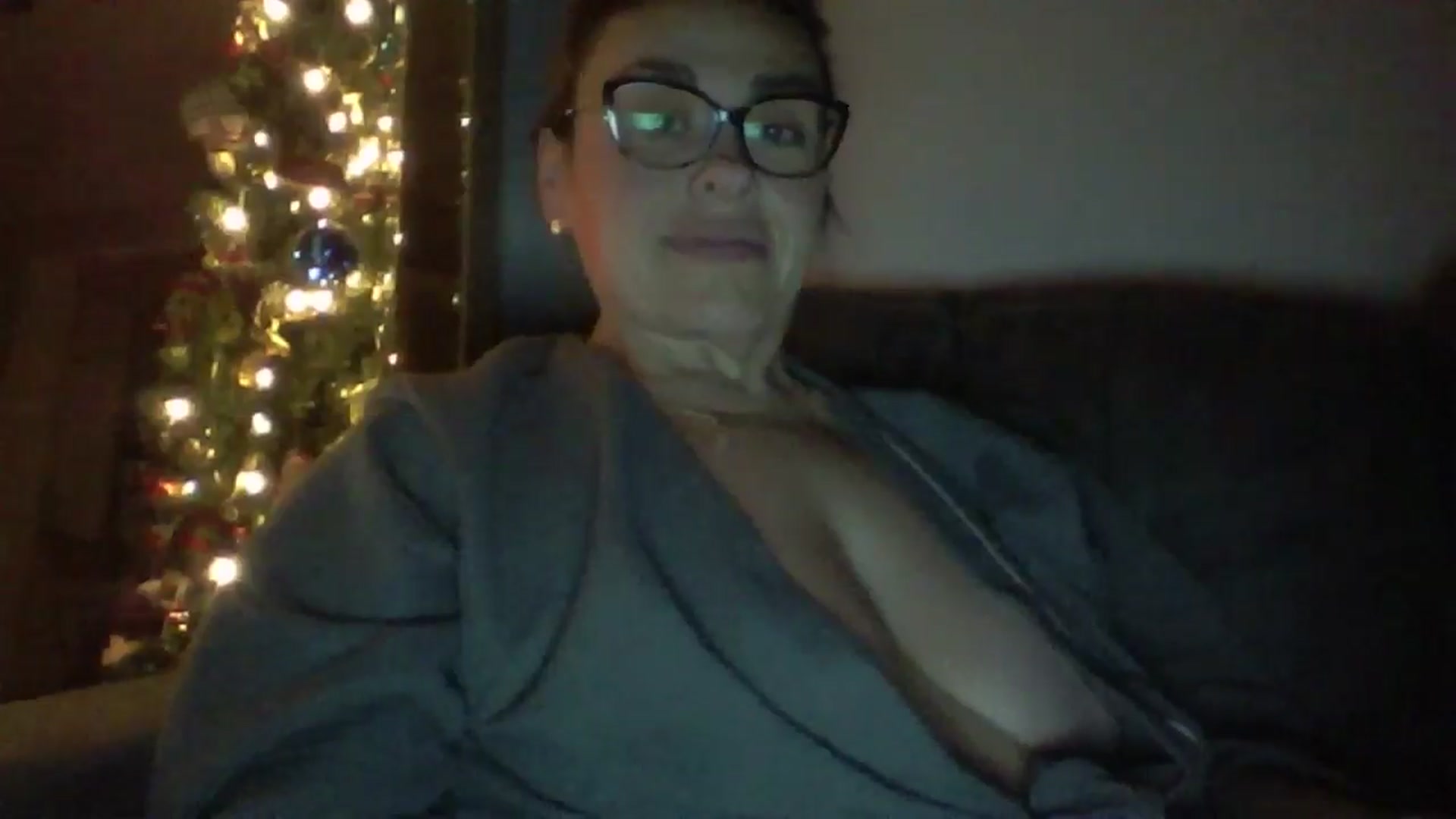 Gallery image thumbnail from MILF_Kori's myfreecams stream on, 11/10/2024, 11:21 image 4 of 20