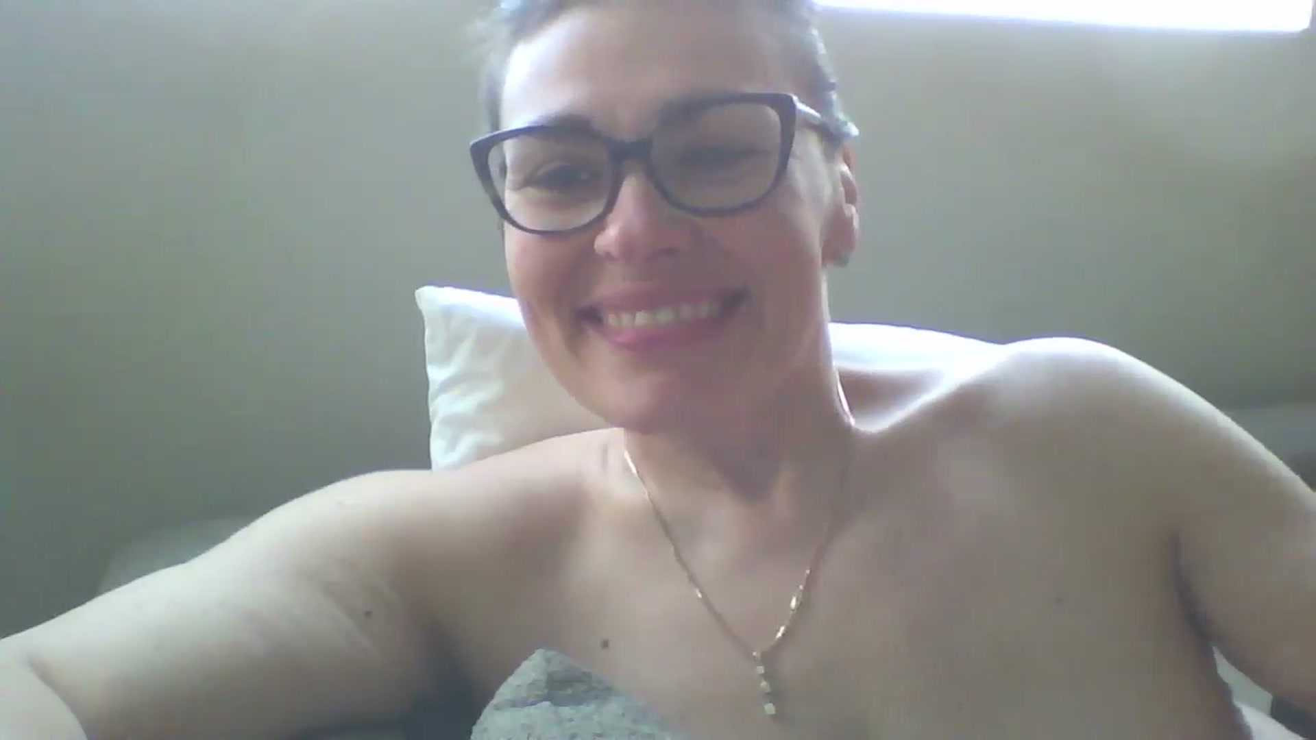 Gallery image thumbnail from MILF_Kori's myfreecams stream on, 05/15/2025, 14:58 image 3 of 20