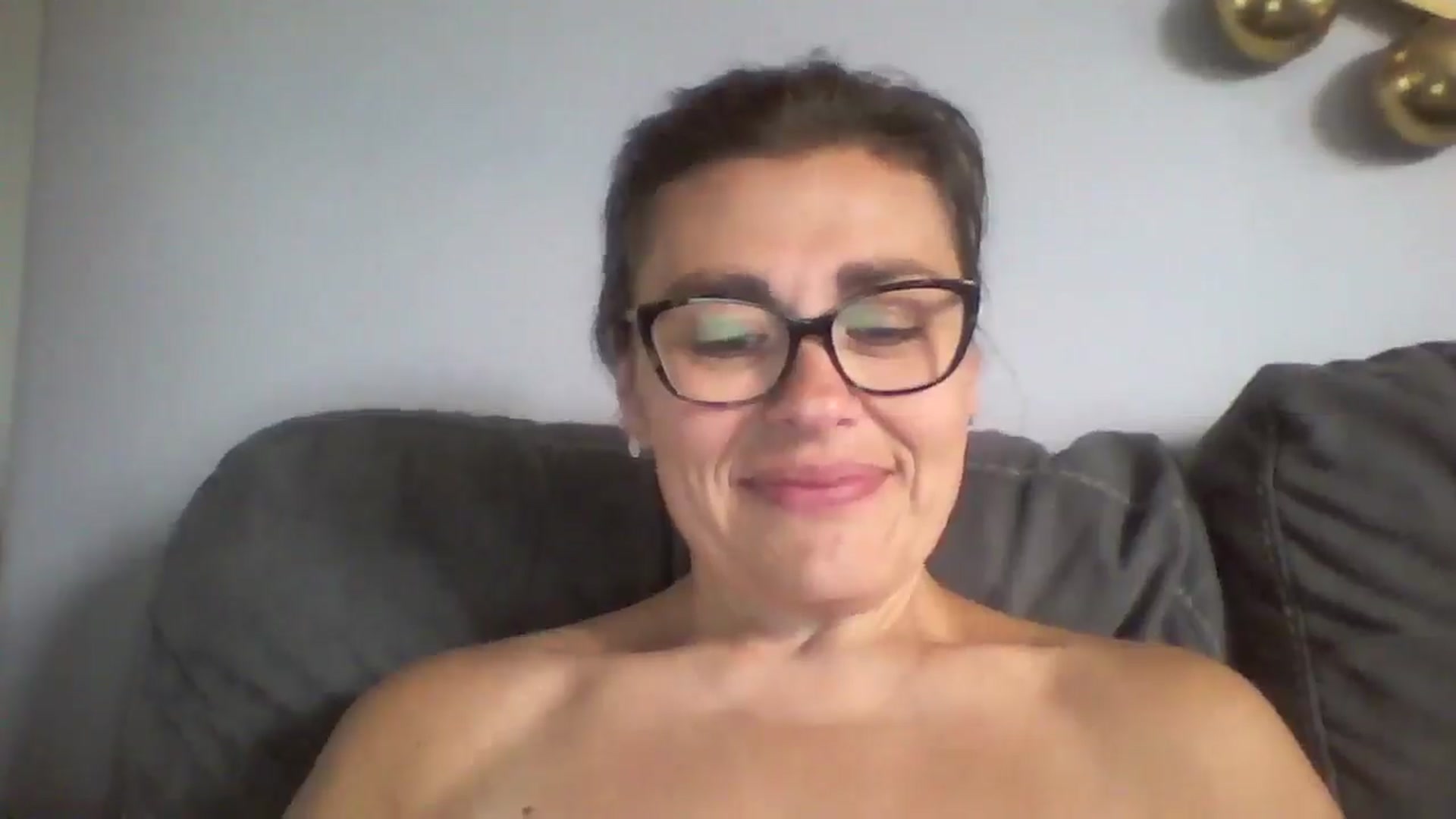 Gallery image thumbnail from MILF_Kori's myfreecams stream on, 07/27/2025, 13:10 image 18 of 20