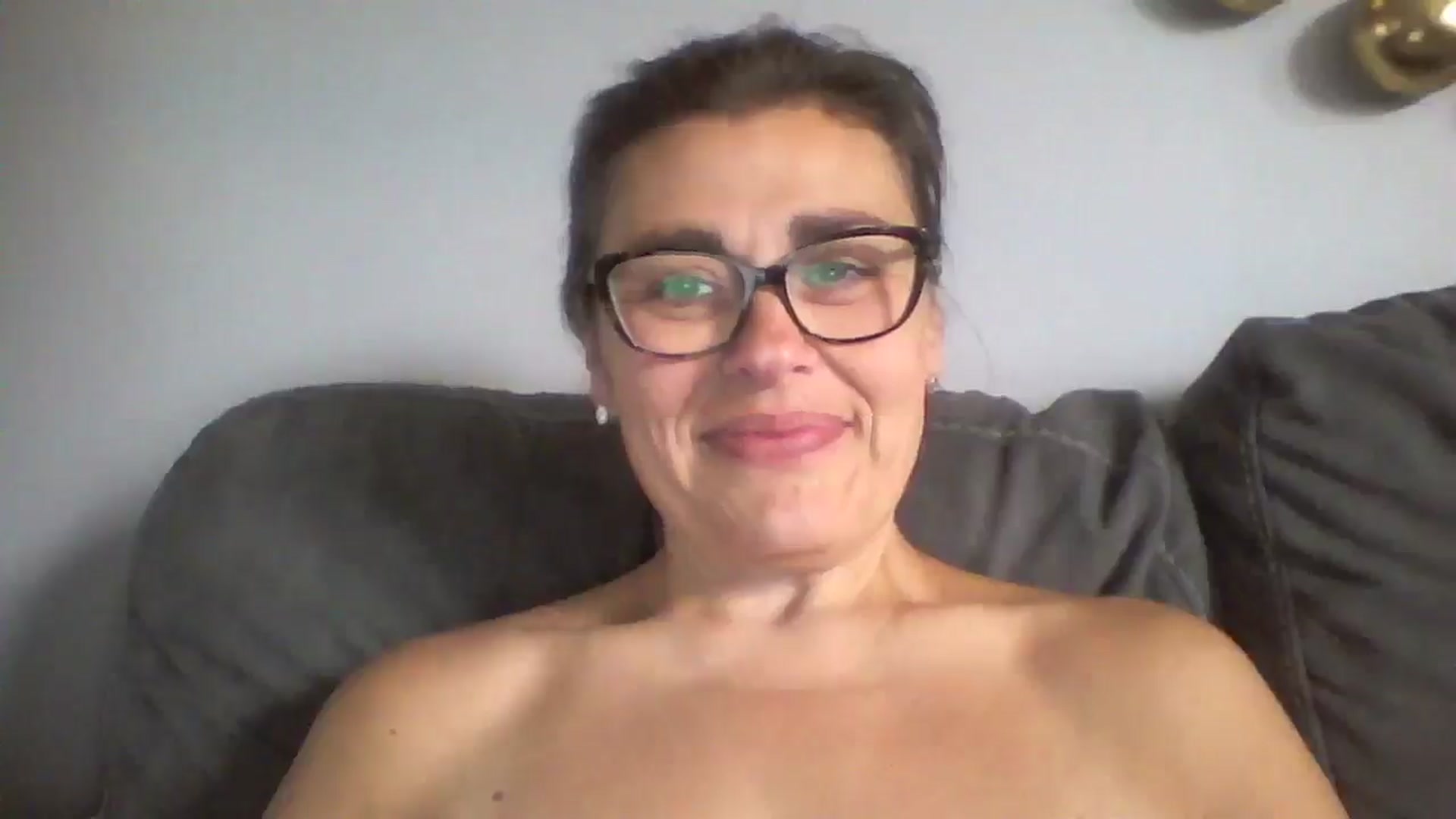 Gallery image thumbnail from MILF_Kori's myfreecams stream on, 07/27/2025, 13:10 image 15 of 20