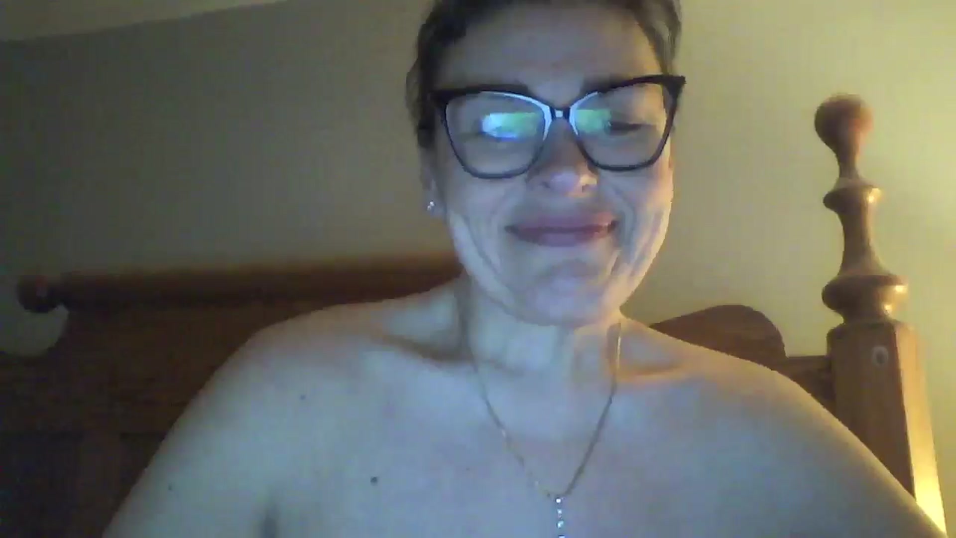 Gallery image thumbnail from MILF_Kori's myfreecams stream on, 04/16/2026, 10:20 image 11 of 20