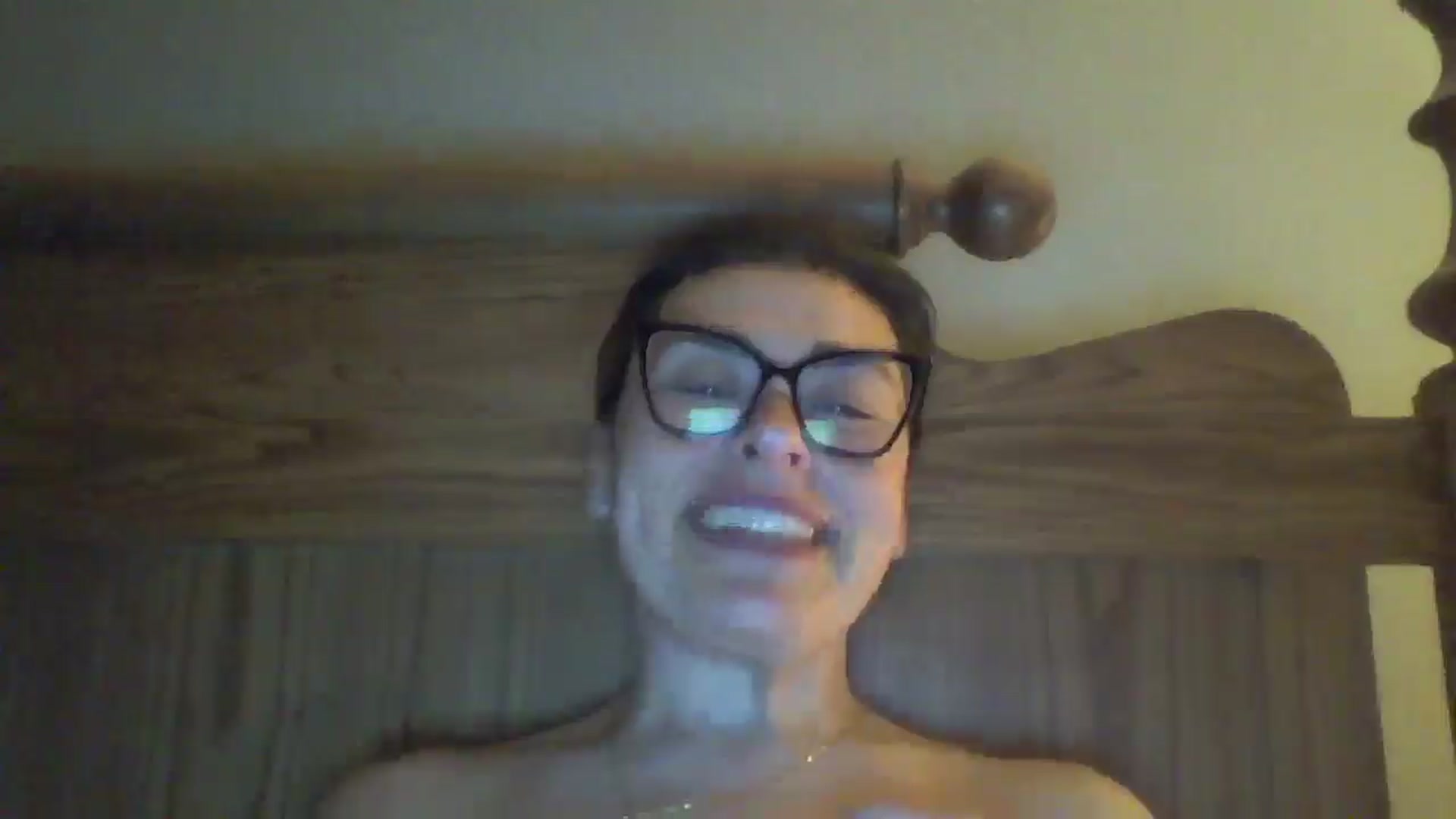 Gallery image thumbnail from MILF_Kori's myfreecams stream on, 04/16/2026, 10:20 image 4 of 20
