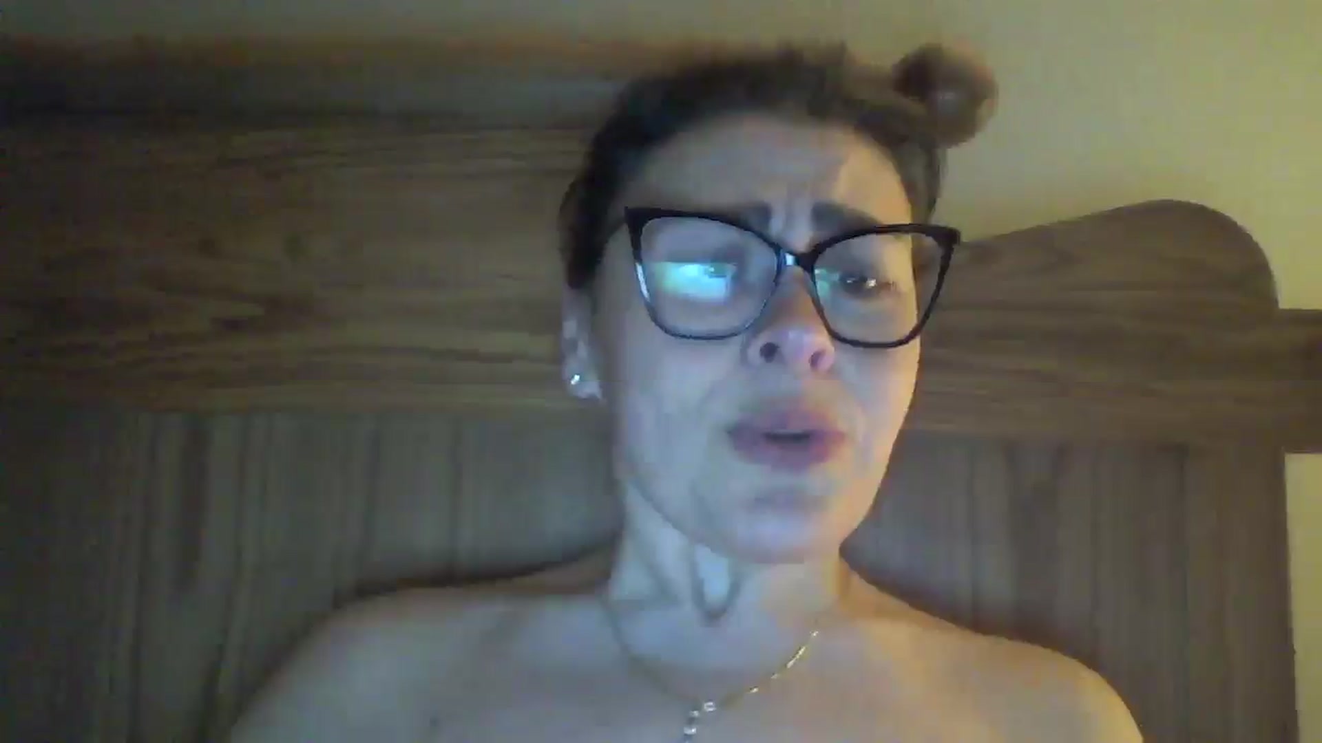 Gallery image thumbnail from MILF_Kori's myfreecams stream on, 04/16/2026, 10:20 image 6 of 20