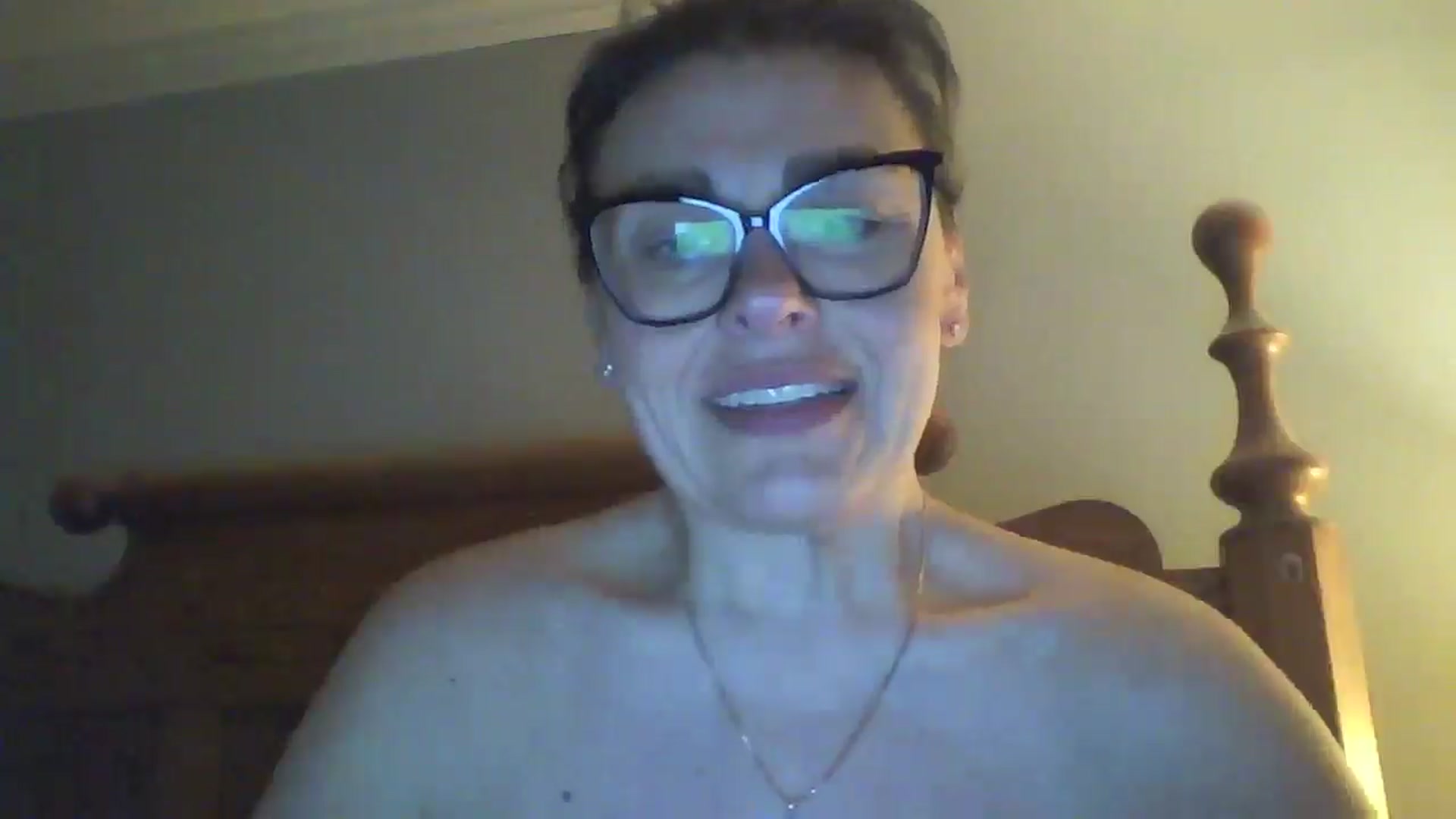 Gallery image thumbnail from MILF_Kori's myfreecams stream on, 04/16/2026, 10:20 image 19 of 20