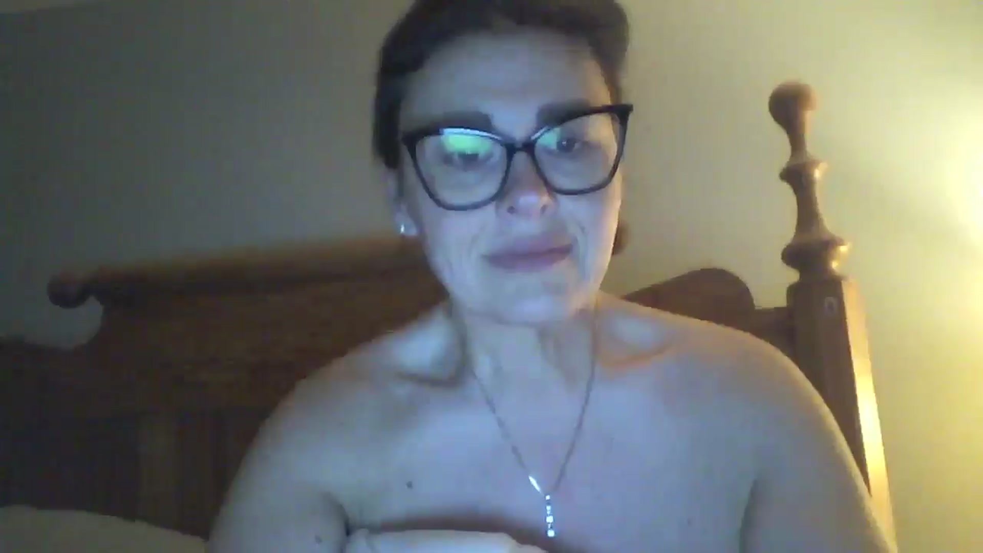 Gallery image thumbnail from MILF_Kori's myfreecams stream on, 04/17/2026, 10:09 image 14 of 20