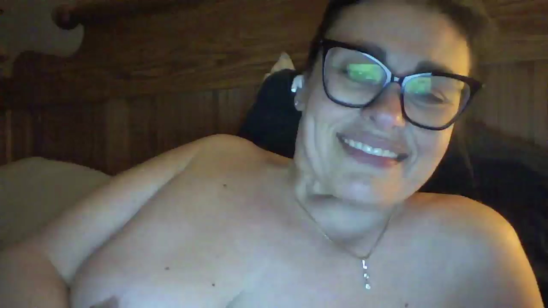 Gallery image thumbnail from MILF_Kori's myfreecams stream on, 04/17/2026, 11:28 image 2 of 20