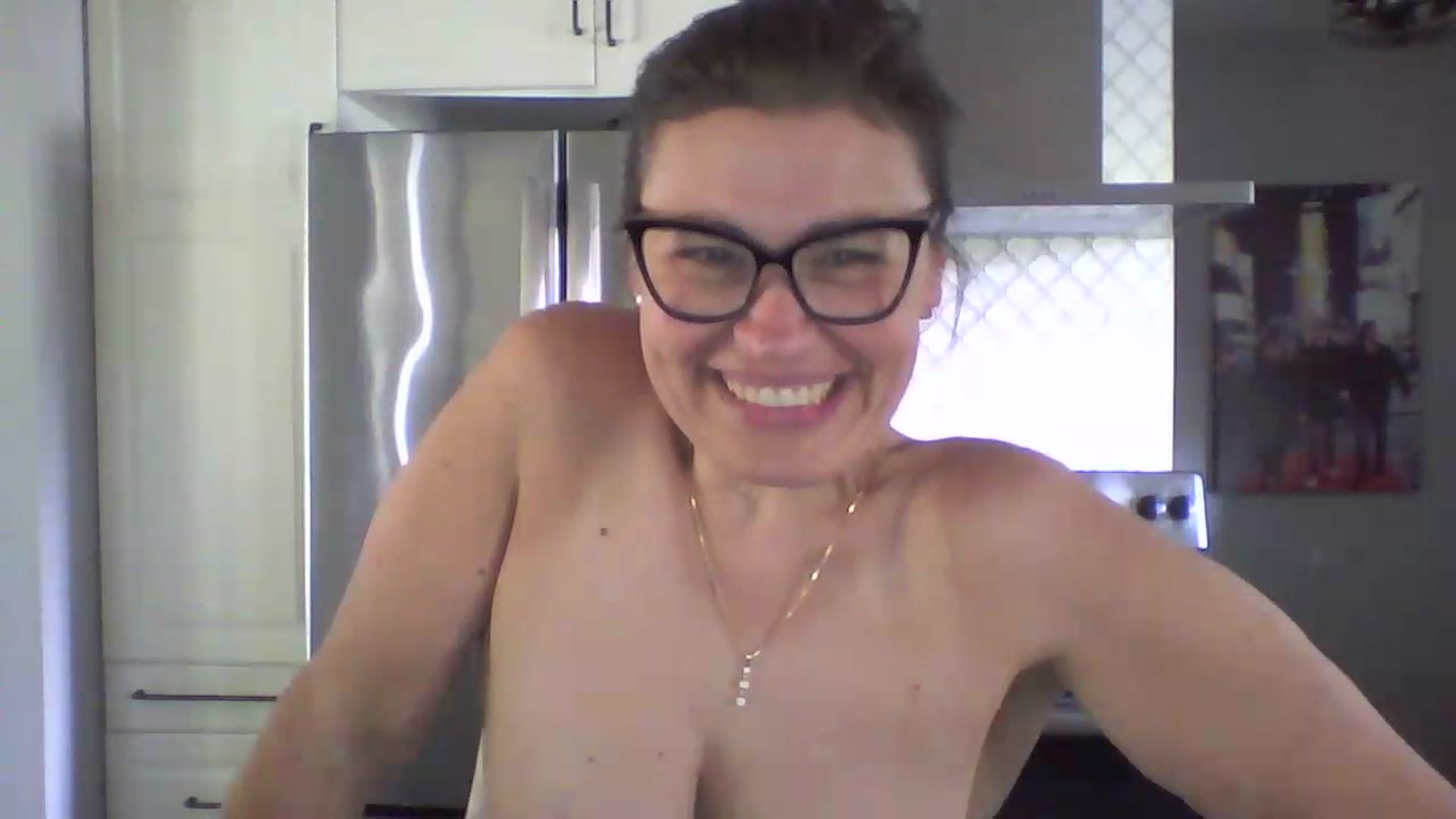 Gallery image thumbnail from MILF_Kori's myfreecams stream on, 06/06/2026, 13:56 image 17 of 20