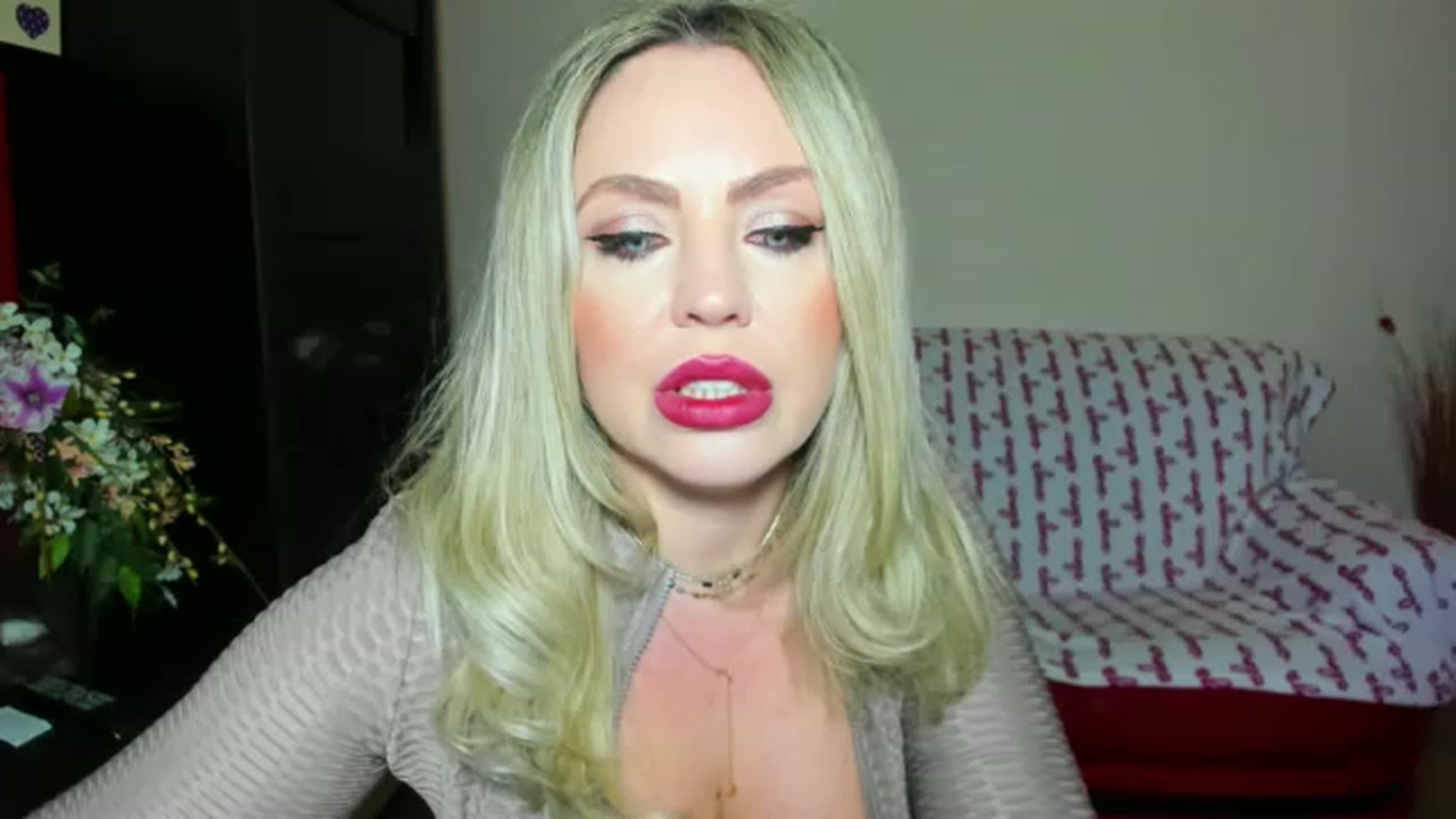 Gallery image thumbnail from MISS_JOY99's myfreecams stream on, 05/01/2023, 22:58 image 8 of 20