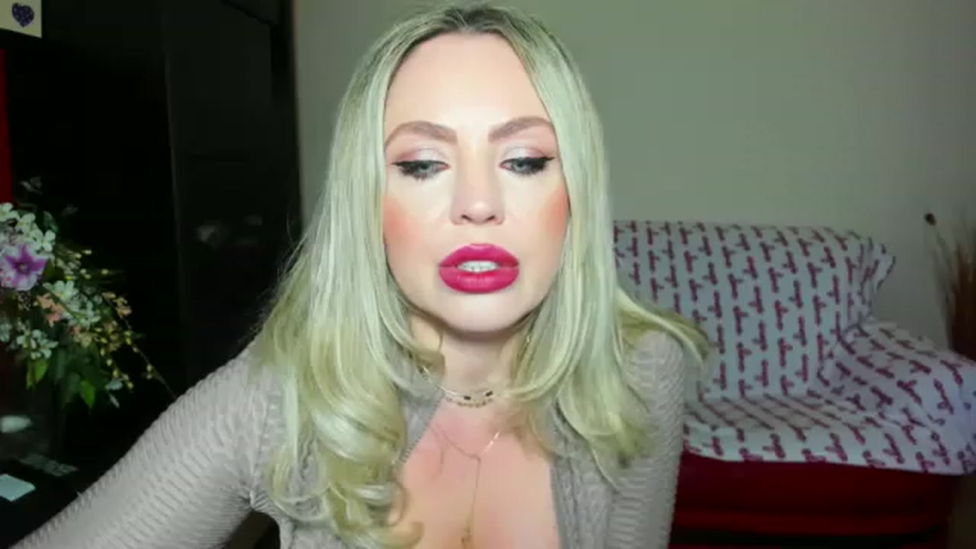 Gallery image thumbnail from MISS_JOY99's myfreecams stream on, 05/01/2023, 22:58 image 1 of 20