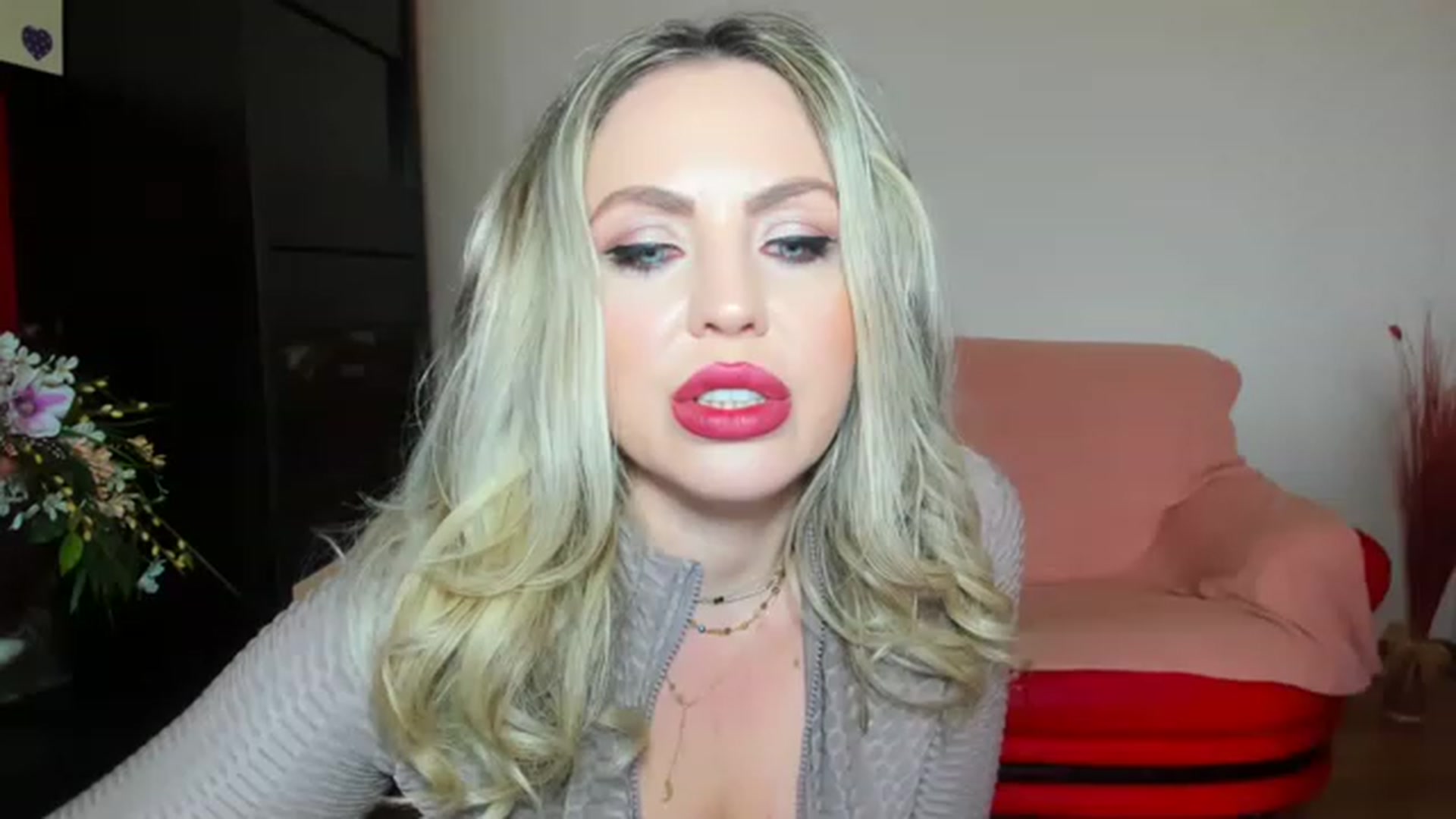 Gallery image thumbnail from MISS_JOY99's myfreecams stream on, 05/16/2023, 09:21 image 20 of 20