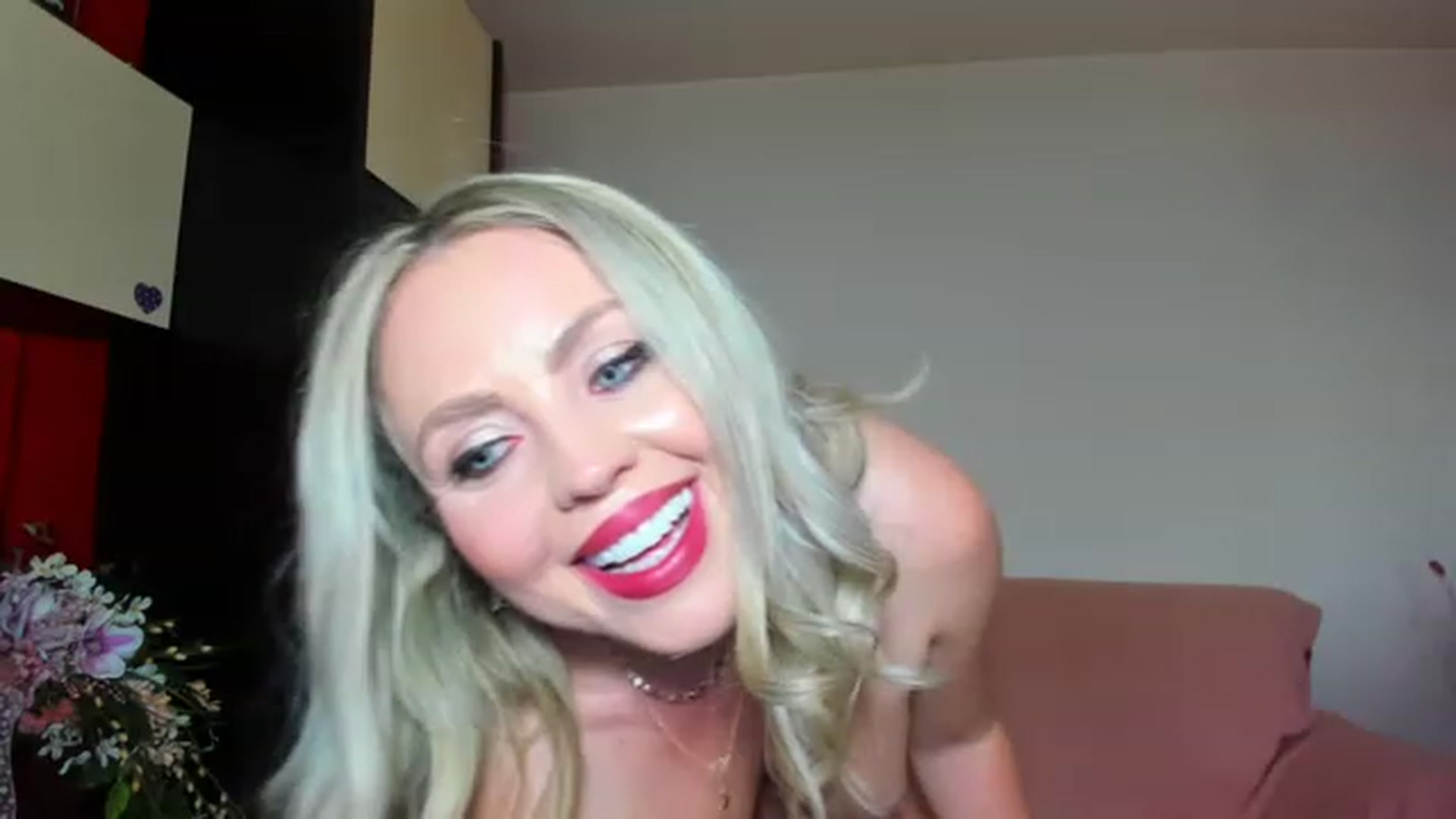 Gallery image thumbnail from MISS_JOY99's myfreecams stream on, 06/10/2023, 16:04 image 19 of 20
